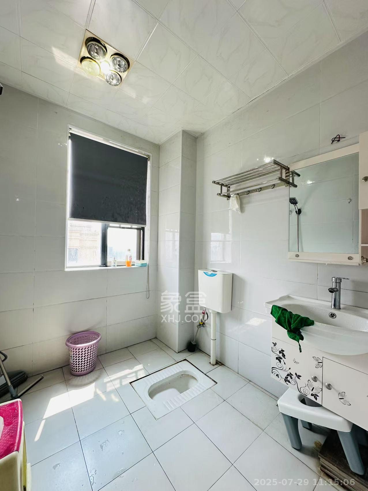 宜家湘颂（景致雅苑）  3室2厅1卫    2400.0元/月室内图