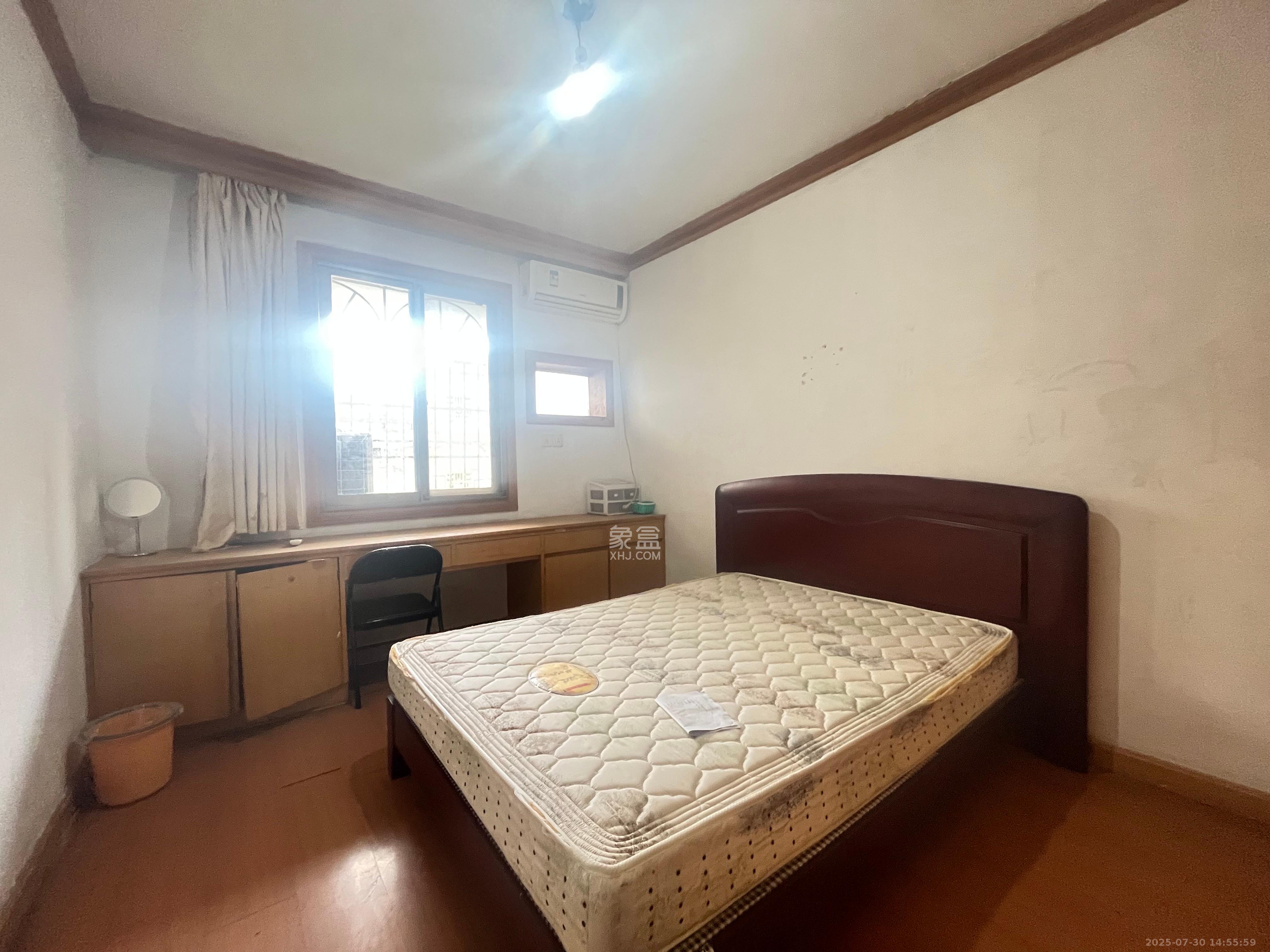 红旗区四片  2室1厅1卫   1200.00元/月室内图
