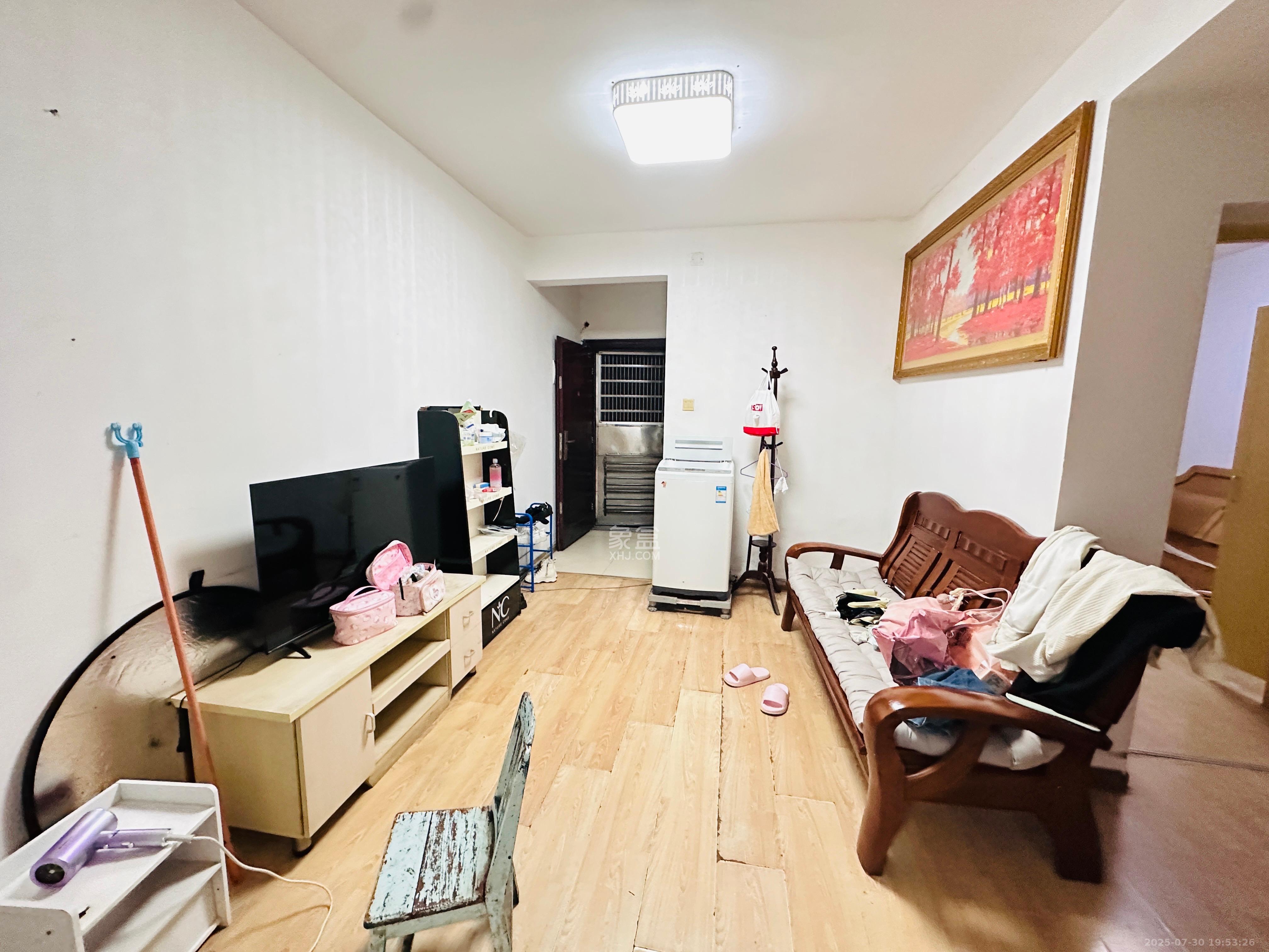 铝厂宿舍  2室1厅1卫    1000.0元/月 铝厂宿舍  2室1厅1卫    1000.0元/月室内图