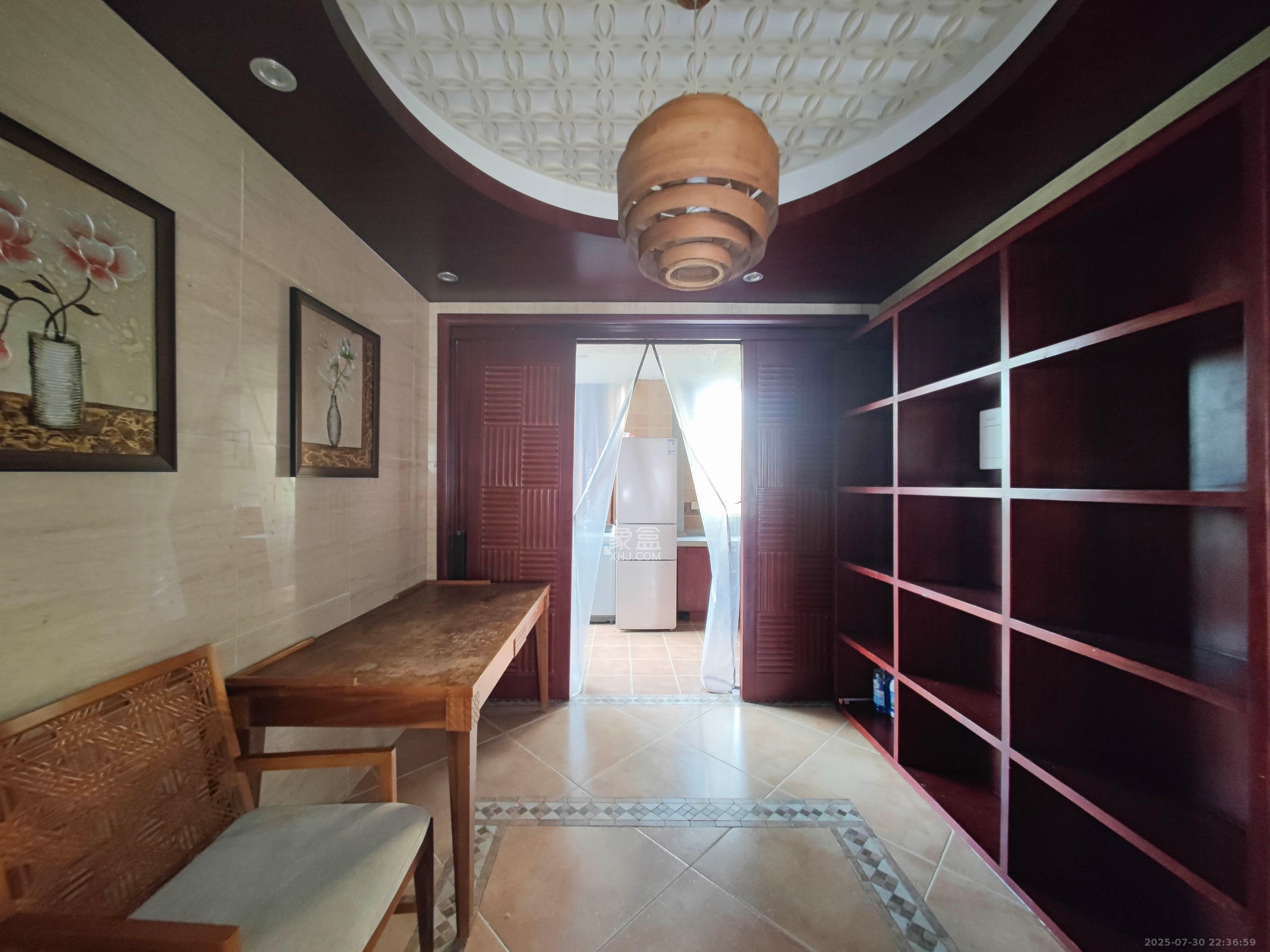 欧莱雅郡 3室2厅2卫 93.8万 欧莱雅郡 3室2厅2卫 93.8万其他