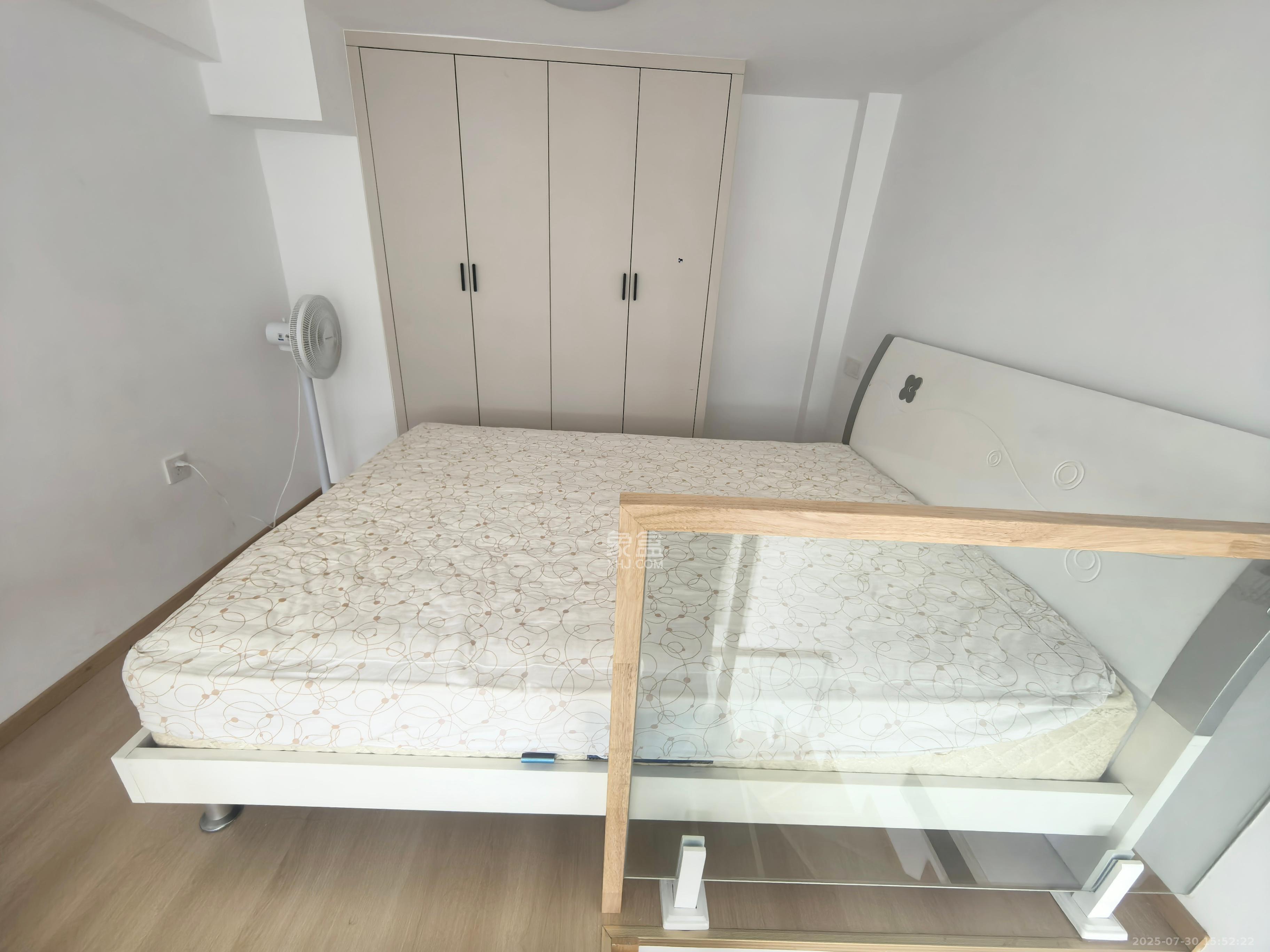 新长海D1站 1室1厅1卫 1400.0元/月 新长海D1站 1室1厅1卫 1400.0元/月室内图