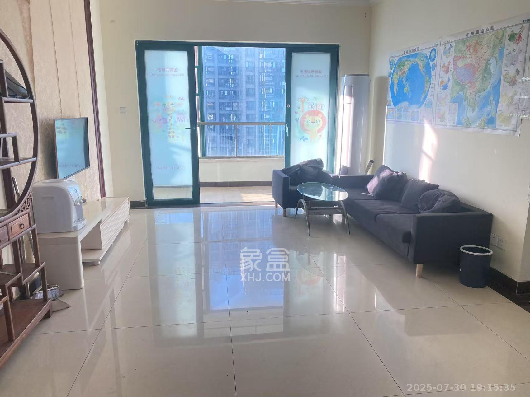 恒大华府 3室2厅1卫 2300.0元/月 恒大华府 3室2厅1卫 2300.0元/月室内图