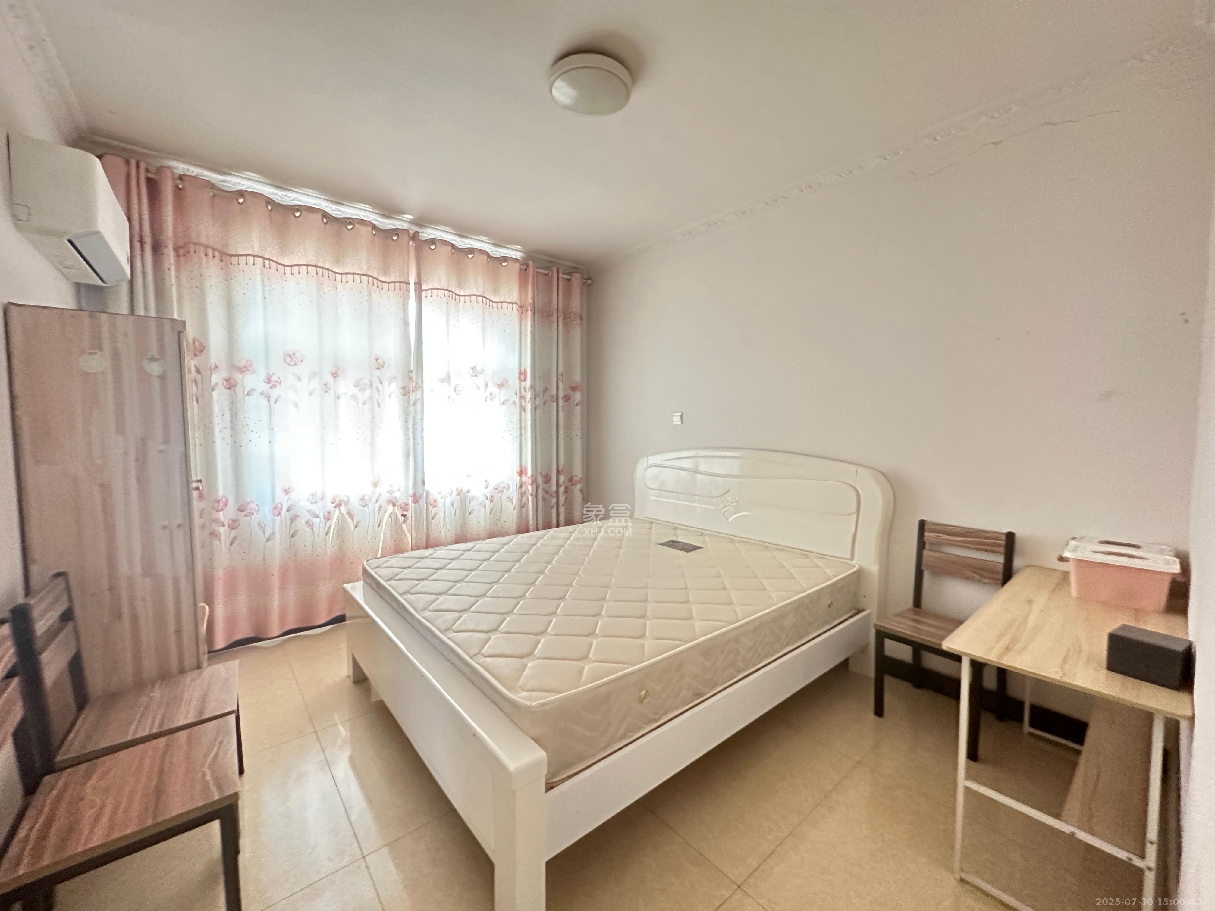 江临天下 2室2厅1卫 2000.0元/月 江临天下 2室2厅1卫 2000.0元/月室内图