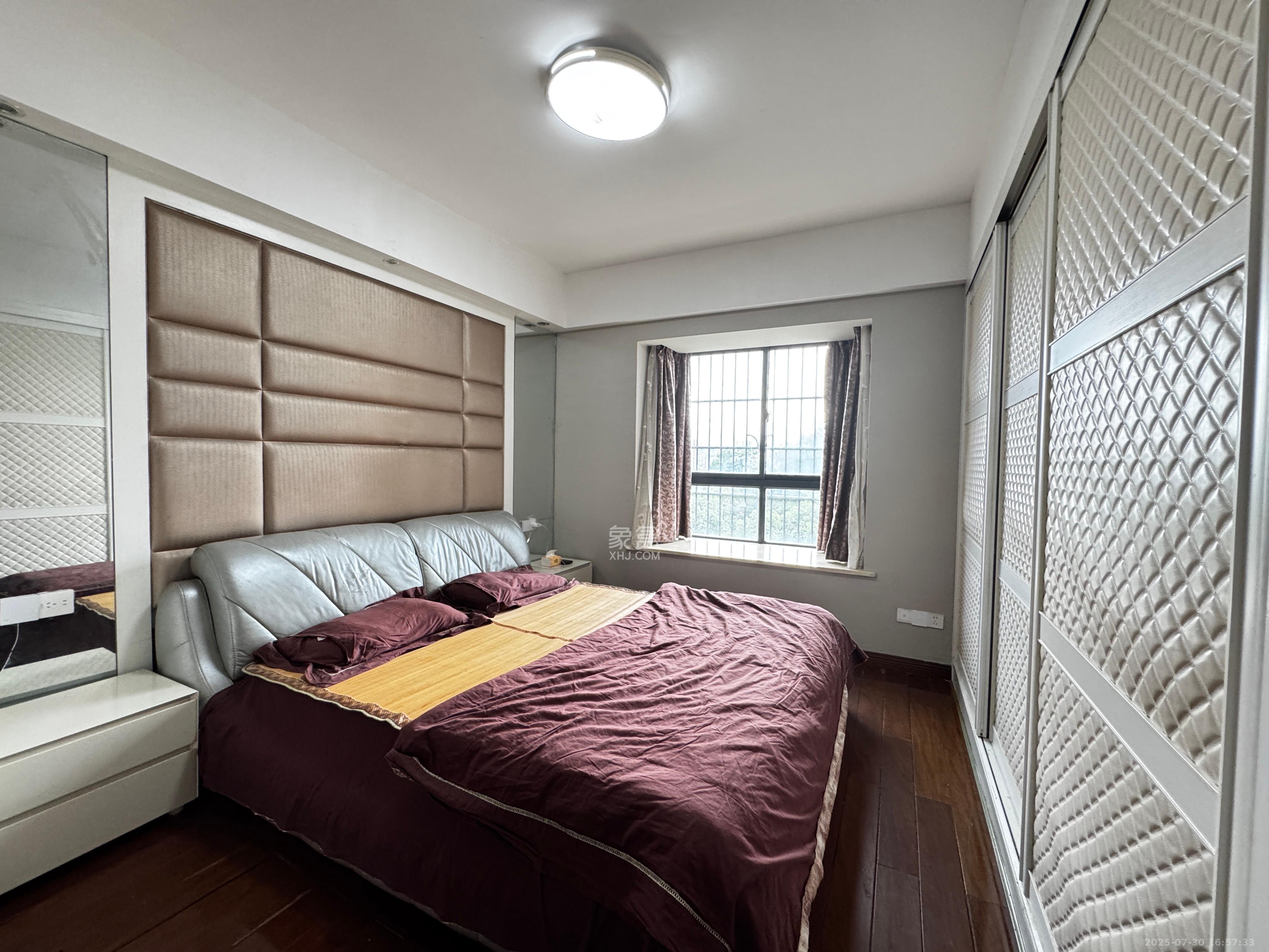 世纪桃花苑  4室2厅2卫    3000.0元/月 世纪桃花苑  4室2厅2卫    3000.0元/月室内图