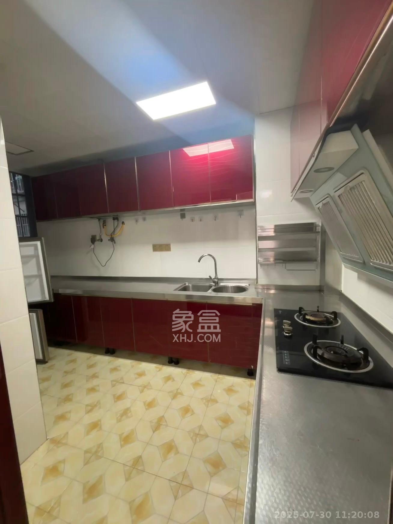 嘉顺苑  1室2厅1卫    2200.0元/月室内图