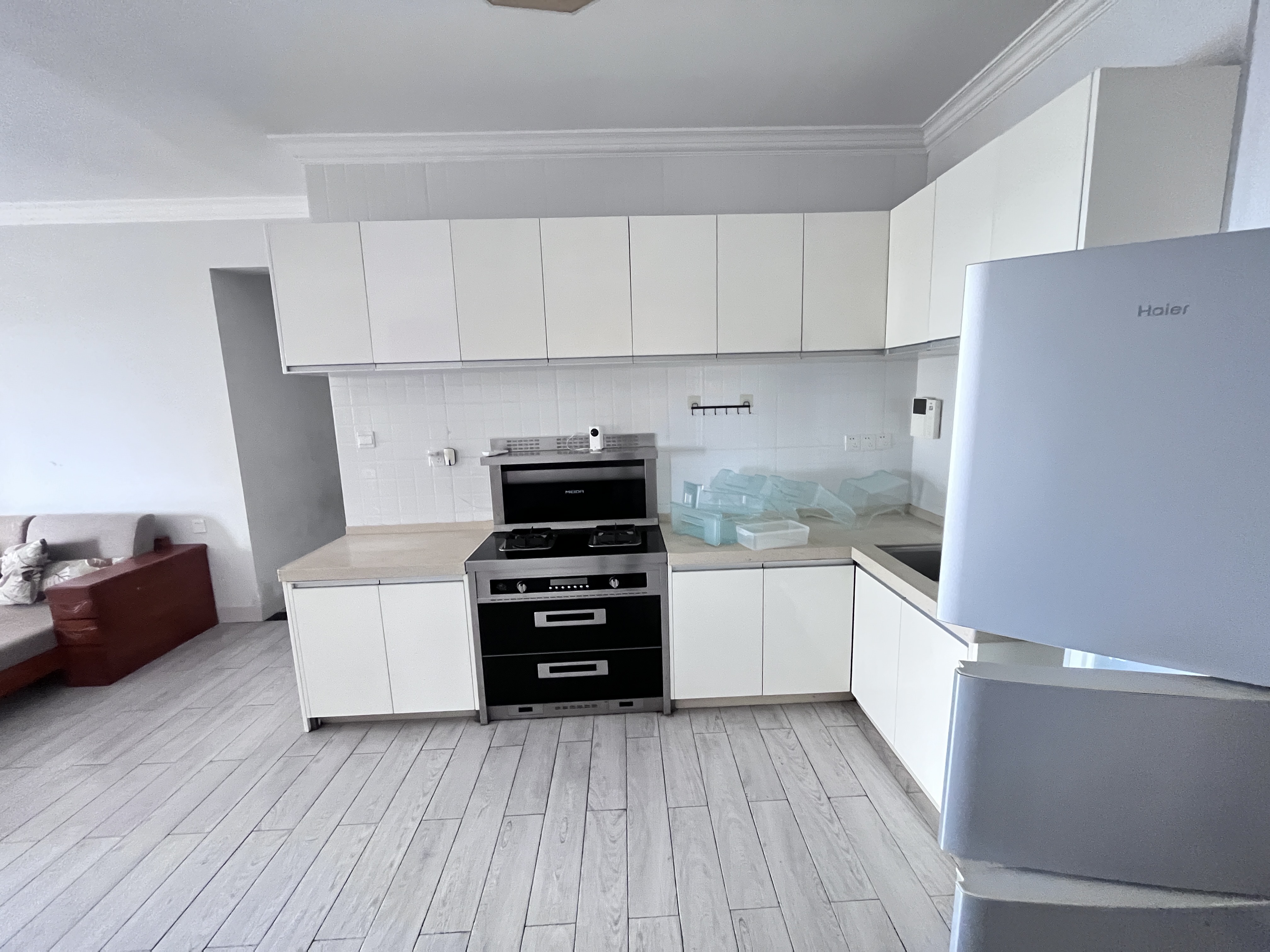 国贸城市花园 3室2厅2卫 193.0万 国贸城市花园 3室2厅2卫 193.0万客厅