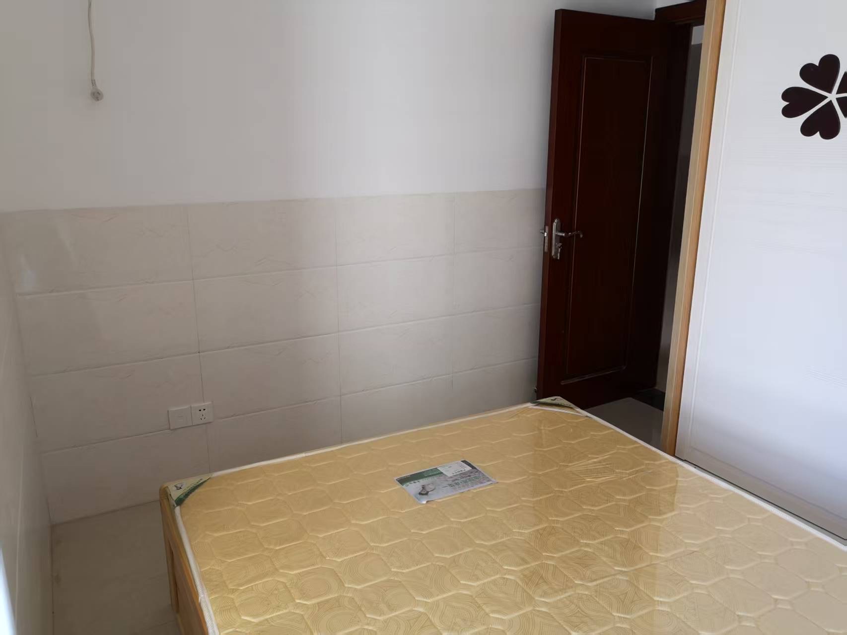 御笔华章 2室2厅1卫 1800.0元/月 御笔华章 2室2厅1卫 1800.0元/月室内图