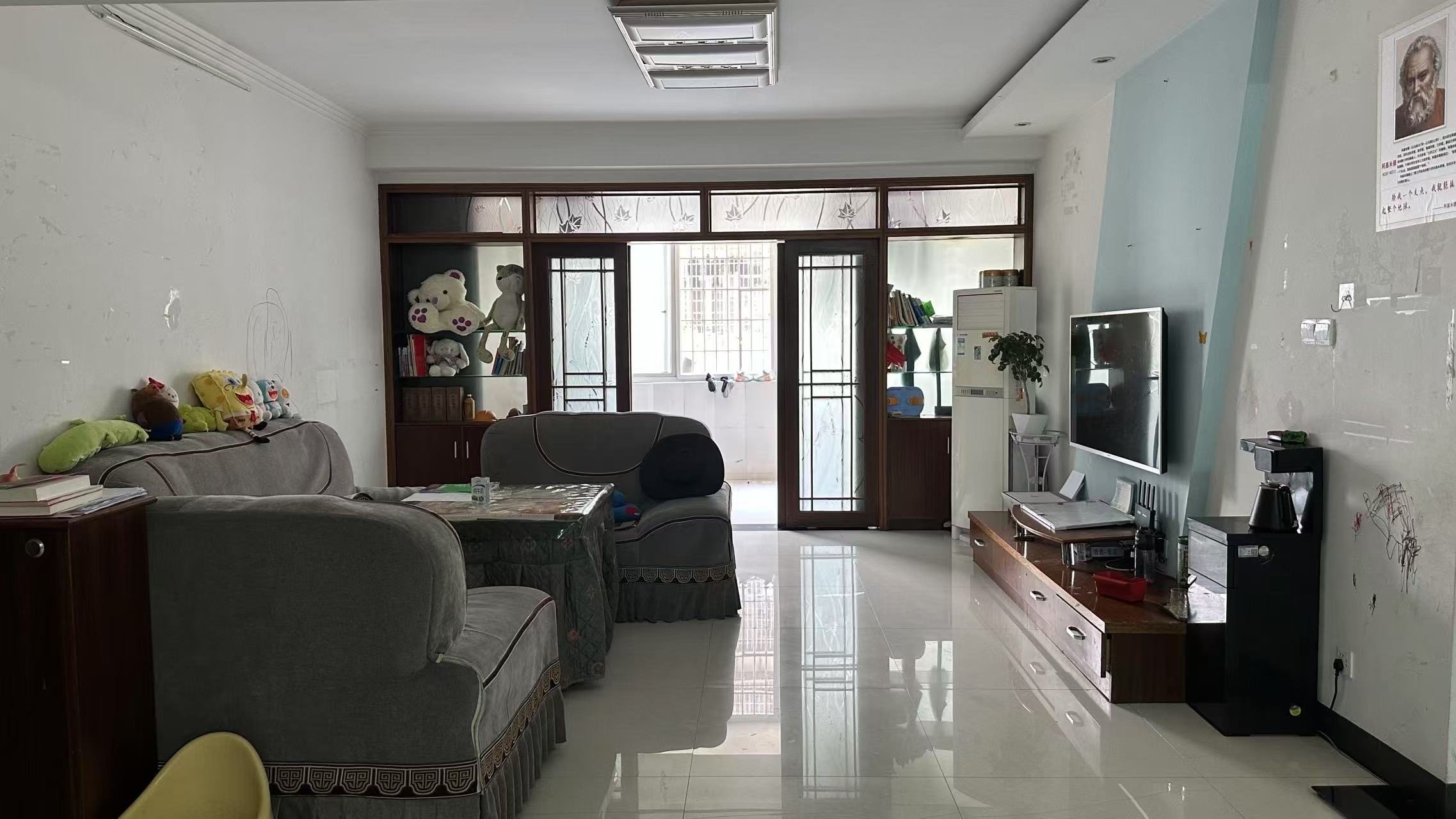 宏泰阳光家园  3室2厅2卫    1000.0元/月室内图