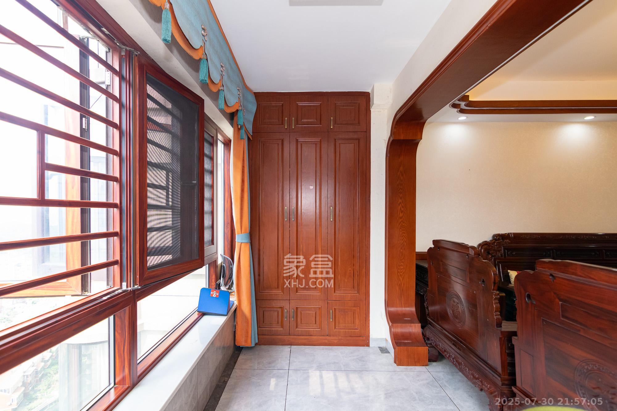 润和山水郡  4室2厅2卫    138.0万阳台