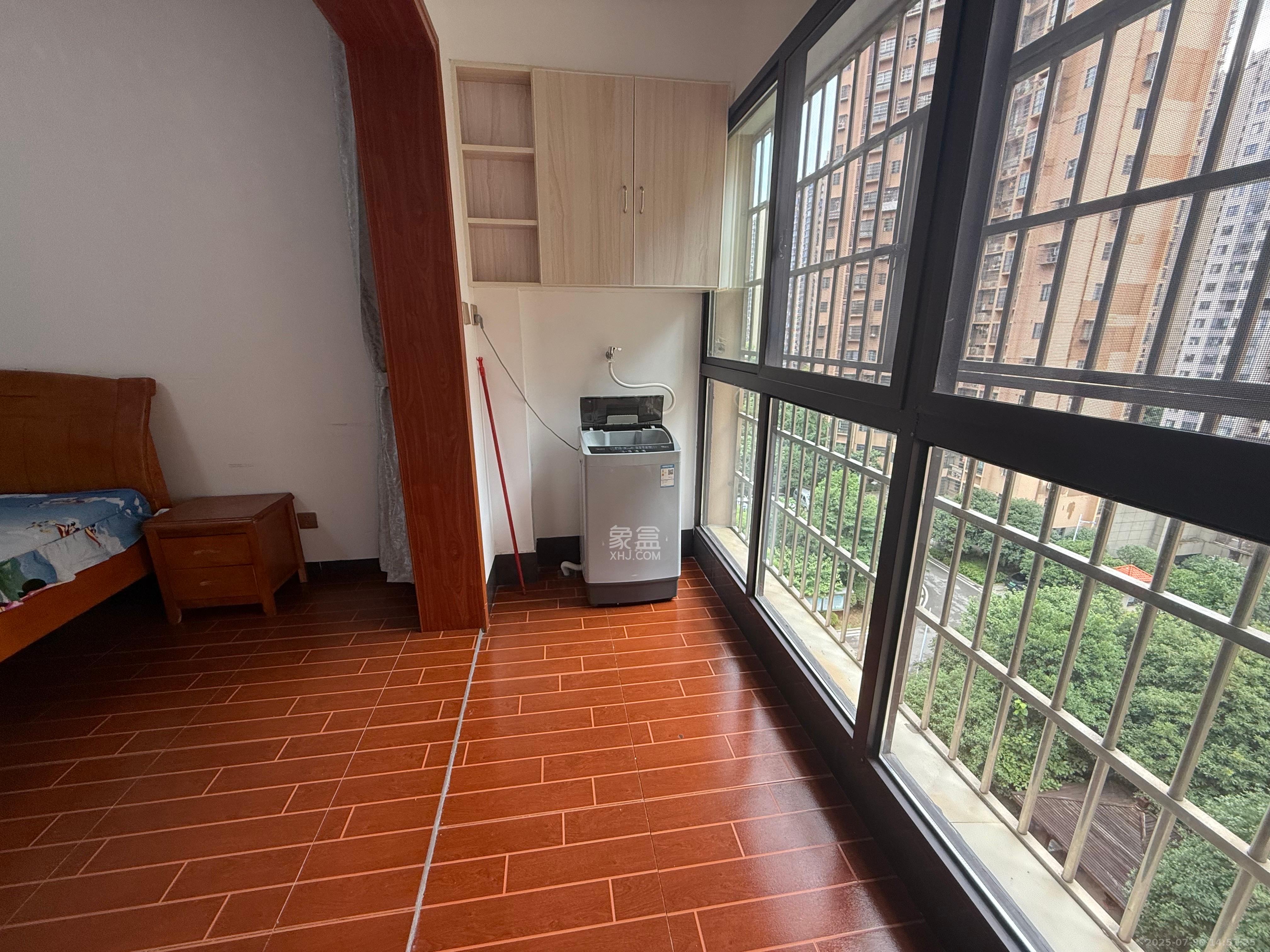 家兴苑  2室1厅1卫    2000.0元/月室内图