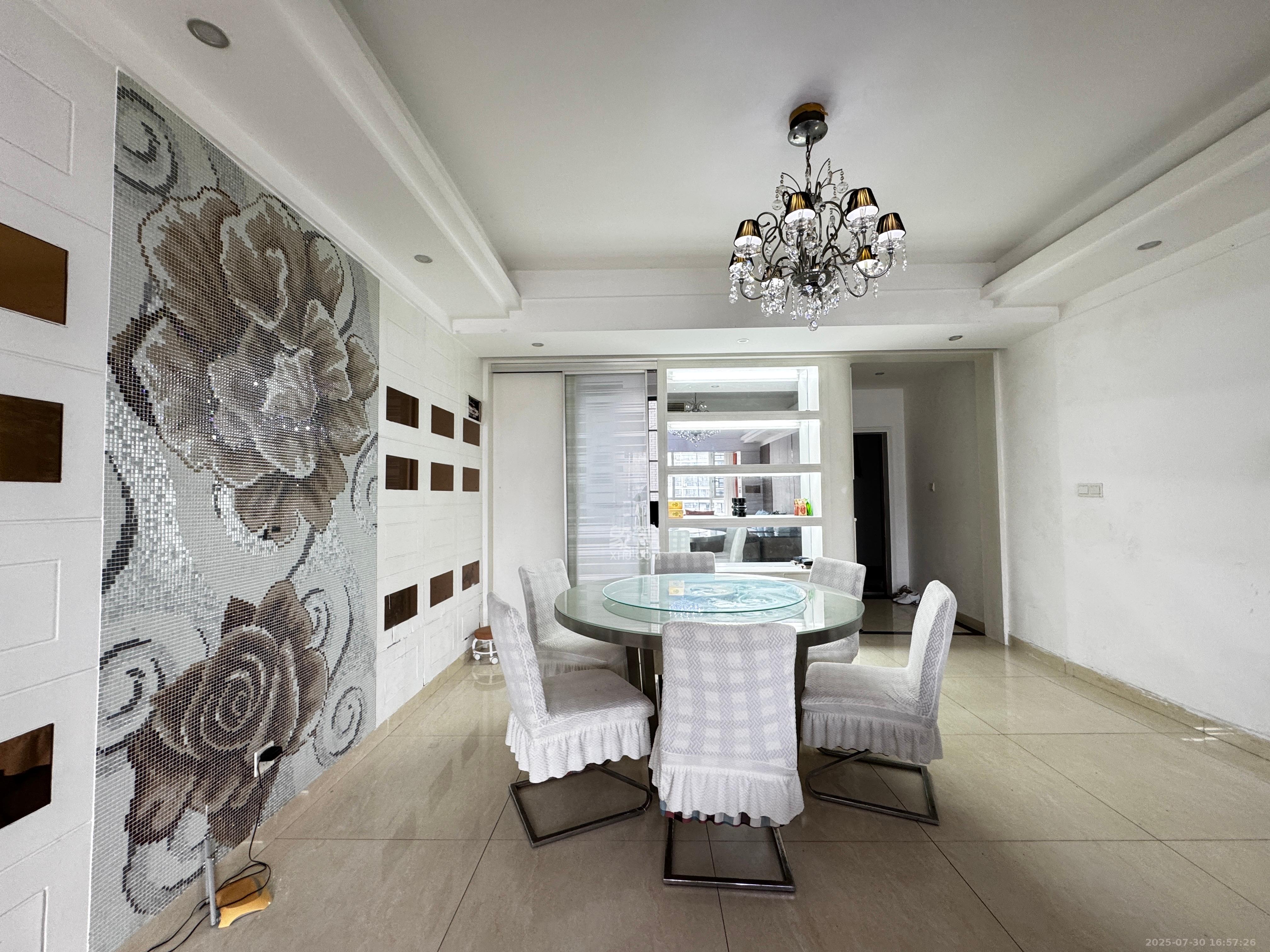 世纪桃花苑  4室2厅2卫    3000.0元/月 世纪桃花苑  4室2厅2卫    3000.0元/月室内图