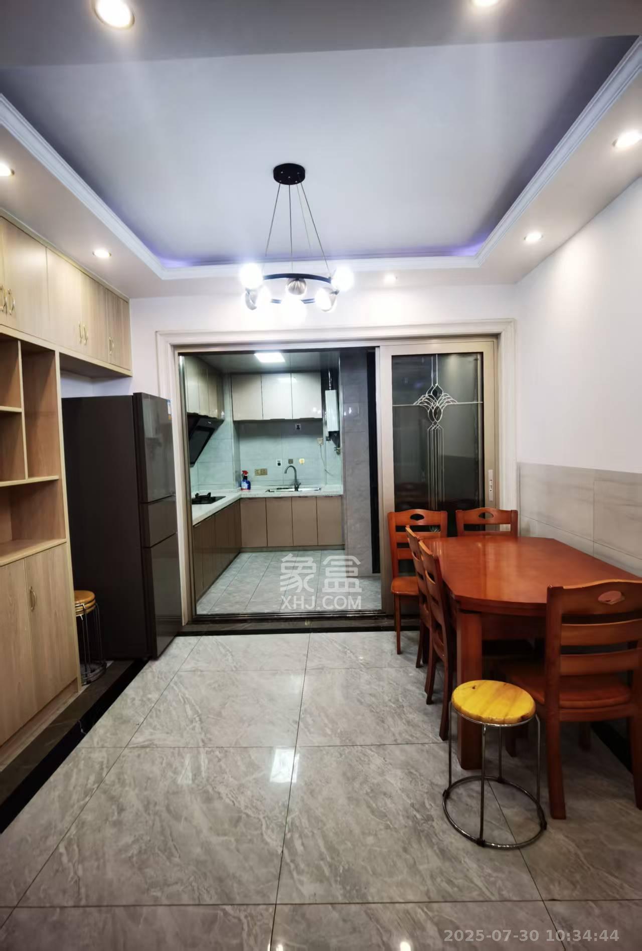 洋湖明园一期 4室2厅2卫 2800.00元/月 洋湖明园一期 4室2厅2卫 2800.00元/月室内图