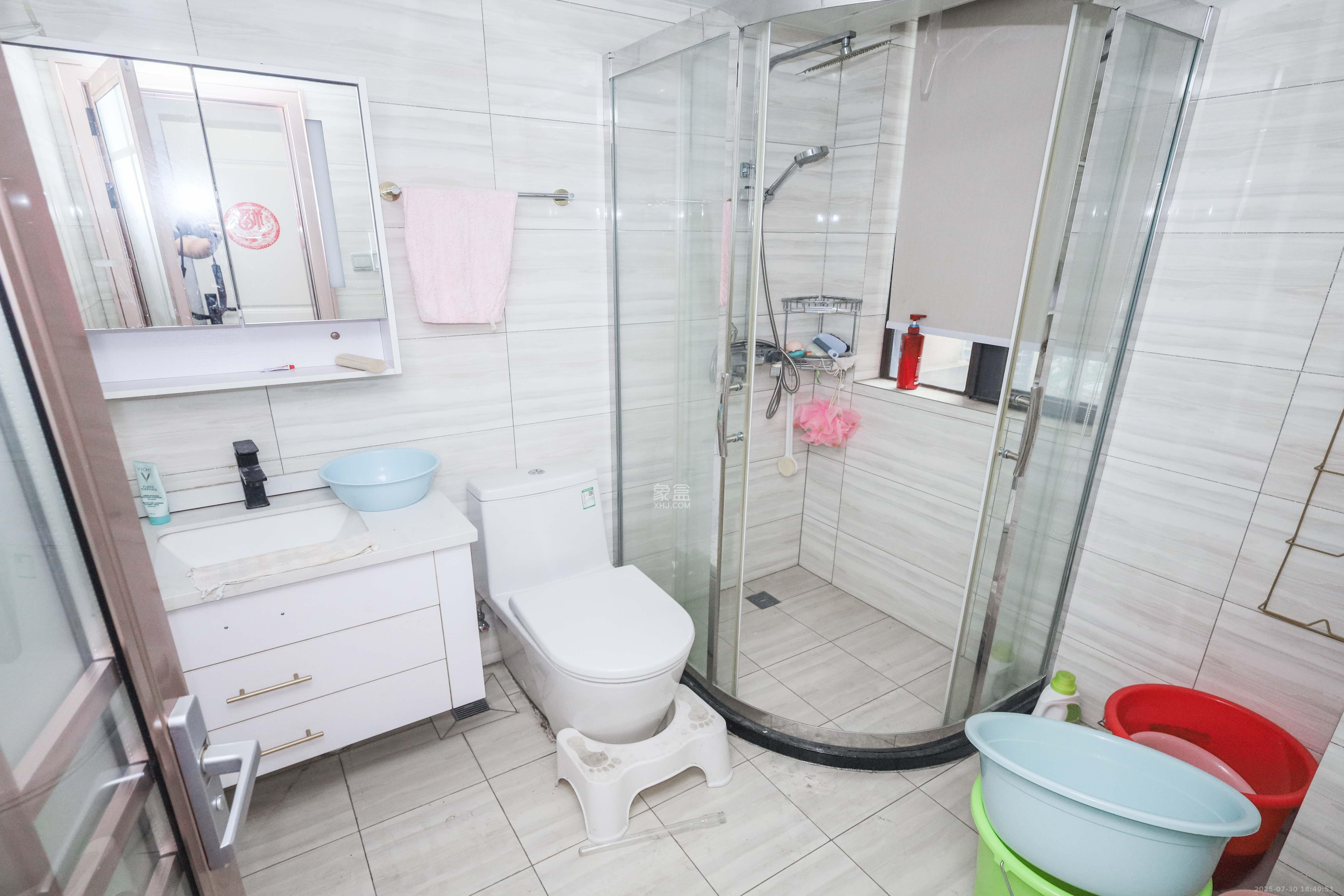 梅溪鑫苑名家 3室2厅2卫 118.0万 梅溪鑫苑名家 3室2厅2卫 118.0万卫生间