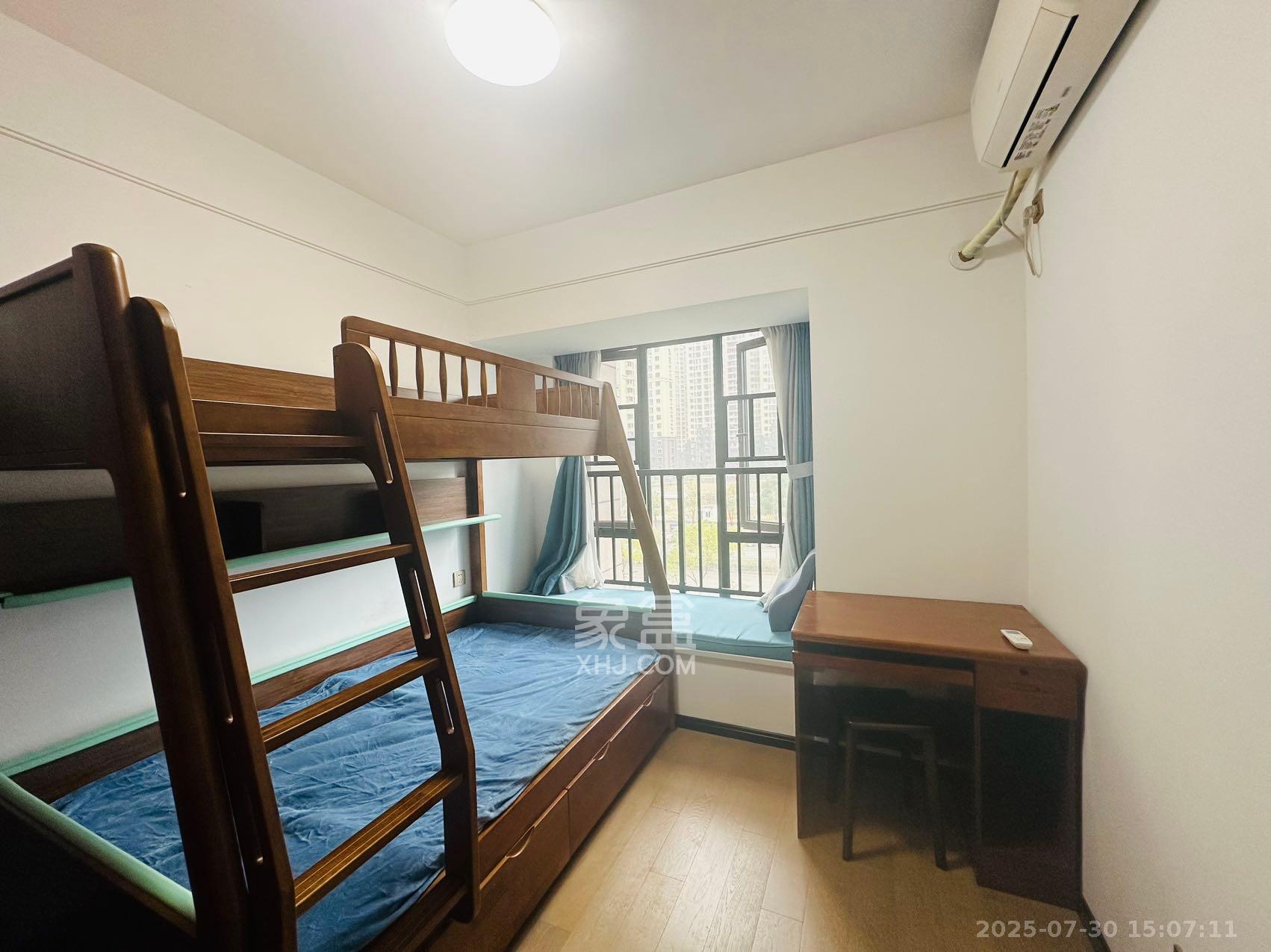 润和滨江府 4室2厅2卫 2700.0元/月 润和滨江府 4室2厅2卫 2700.0元/月室内图