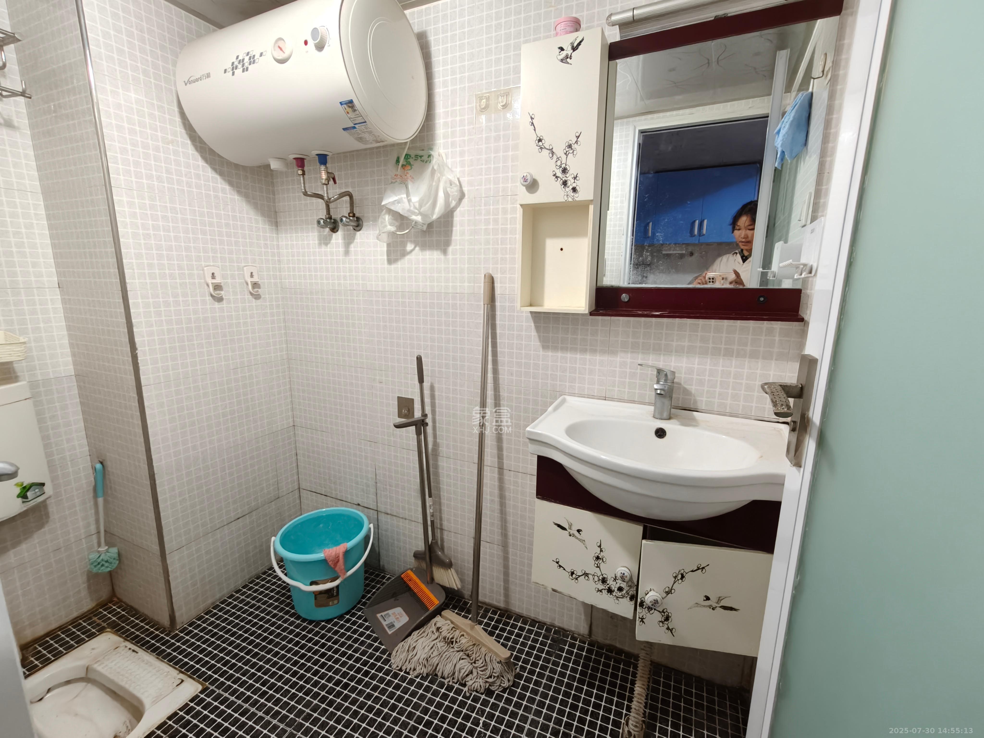 曙光领峰（曙光家园）  1室1厅1卫    1700.0元/月室内图