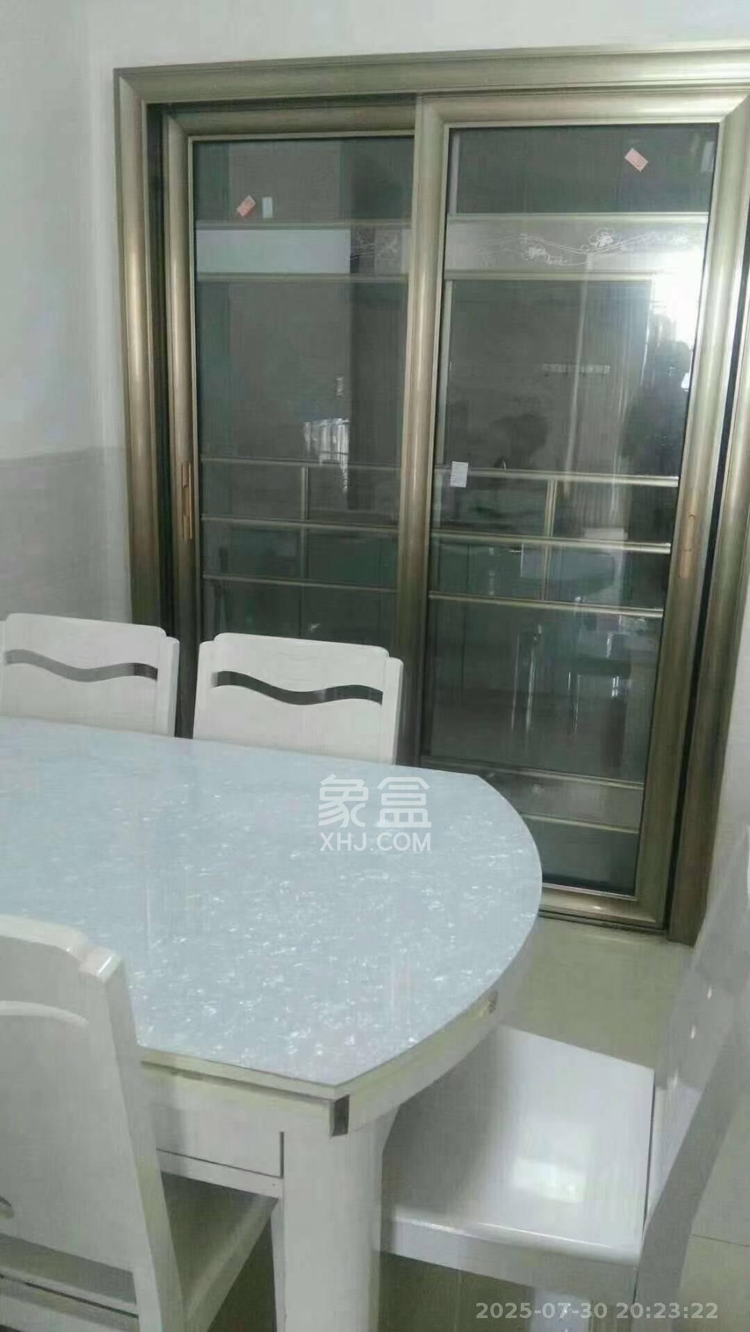 嘉顺苑 2室2厅1卫 2000.0元/月 嘉顺苑 2室2厅1卫 2000.0元/月室内图