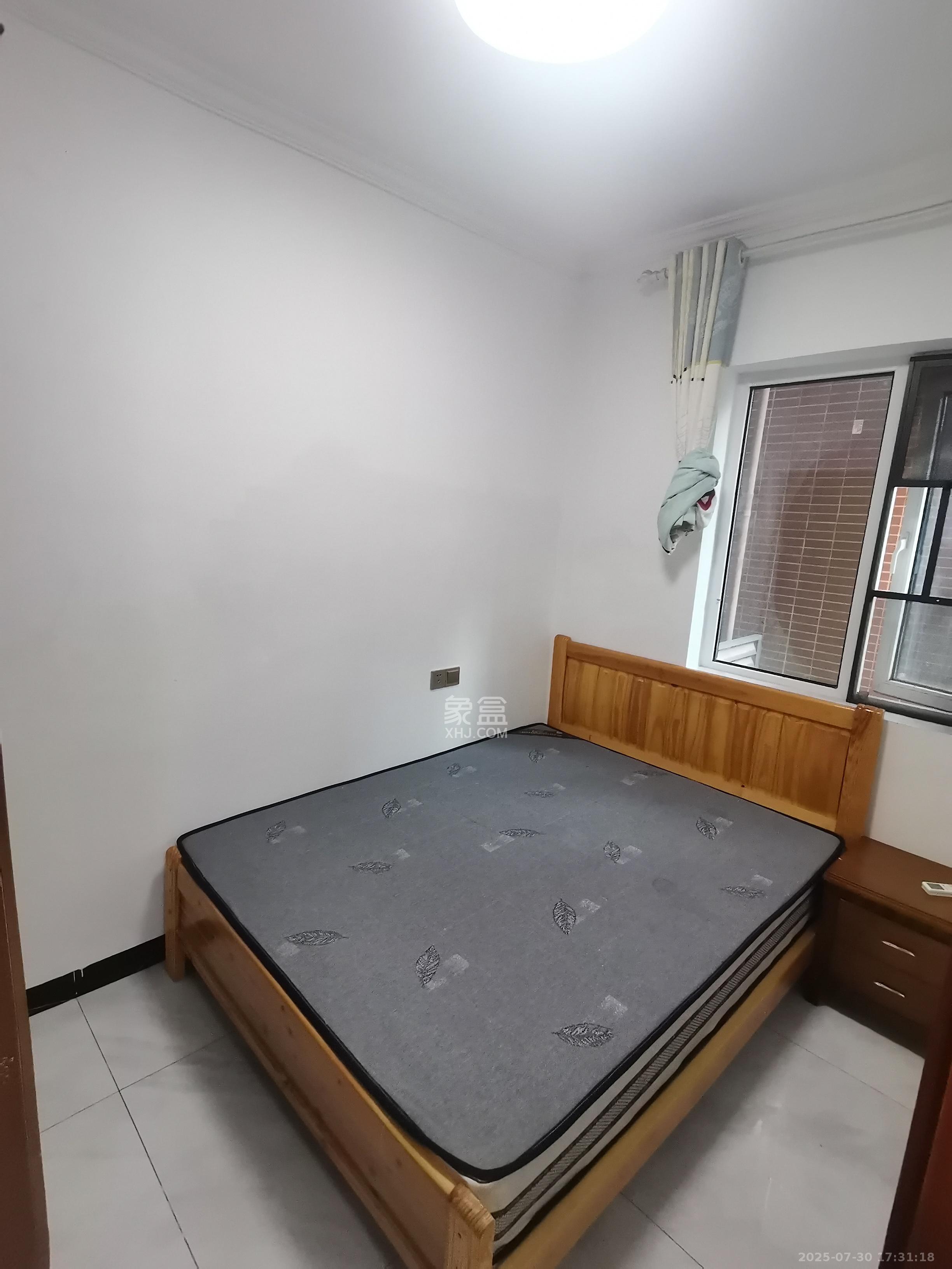 海伦春天  3室2厅2卫    2100.0元/月 海伦春天  3室2厅2卫    2100.0元/月室内图