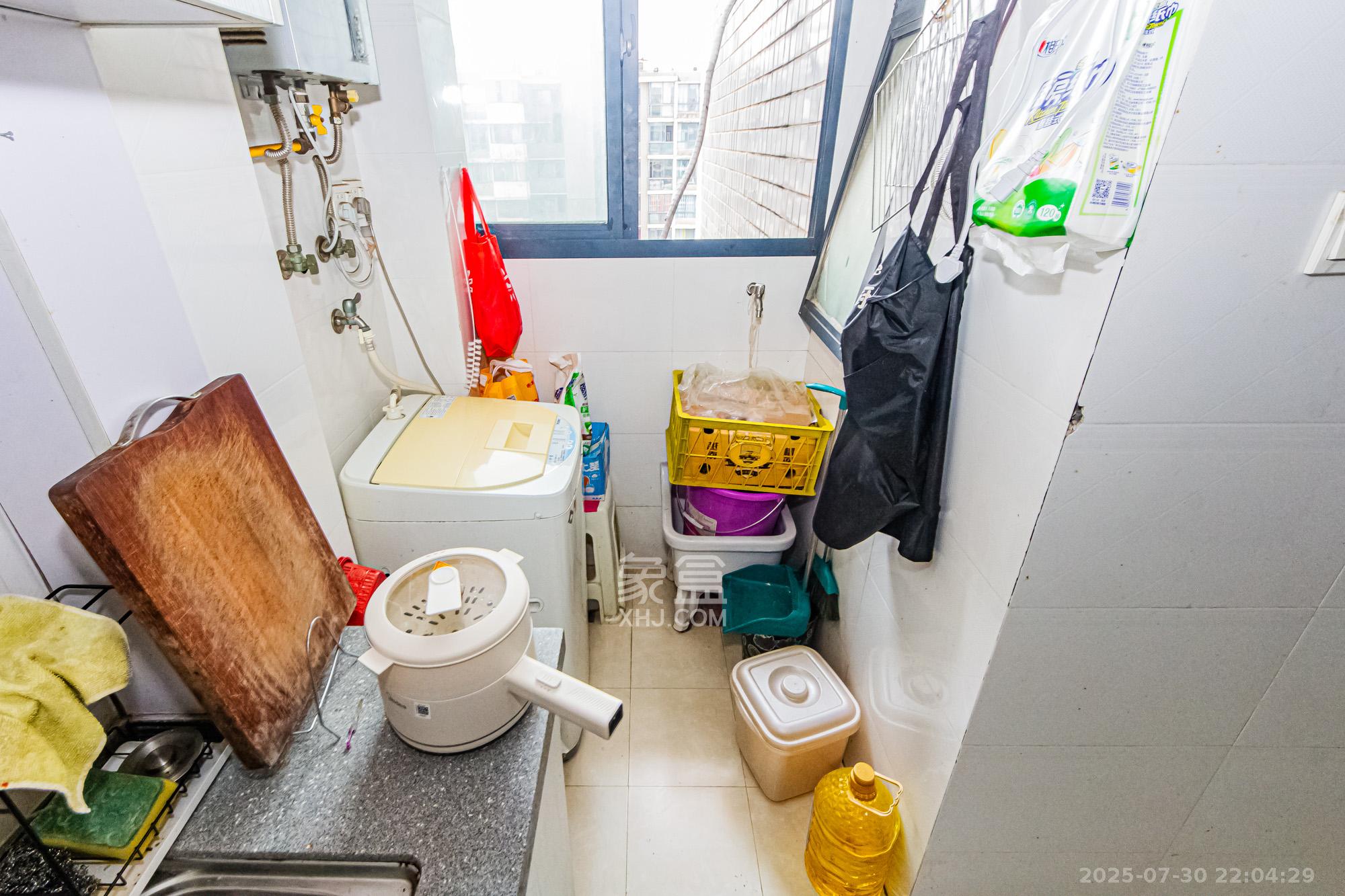 湘江世纪城融江苑 2室2厅1卫 67.0万 湘江世纪城融江苑 2室2厅1卫 67.0万阳台