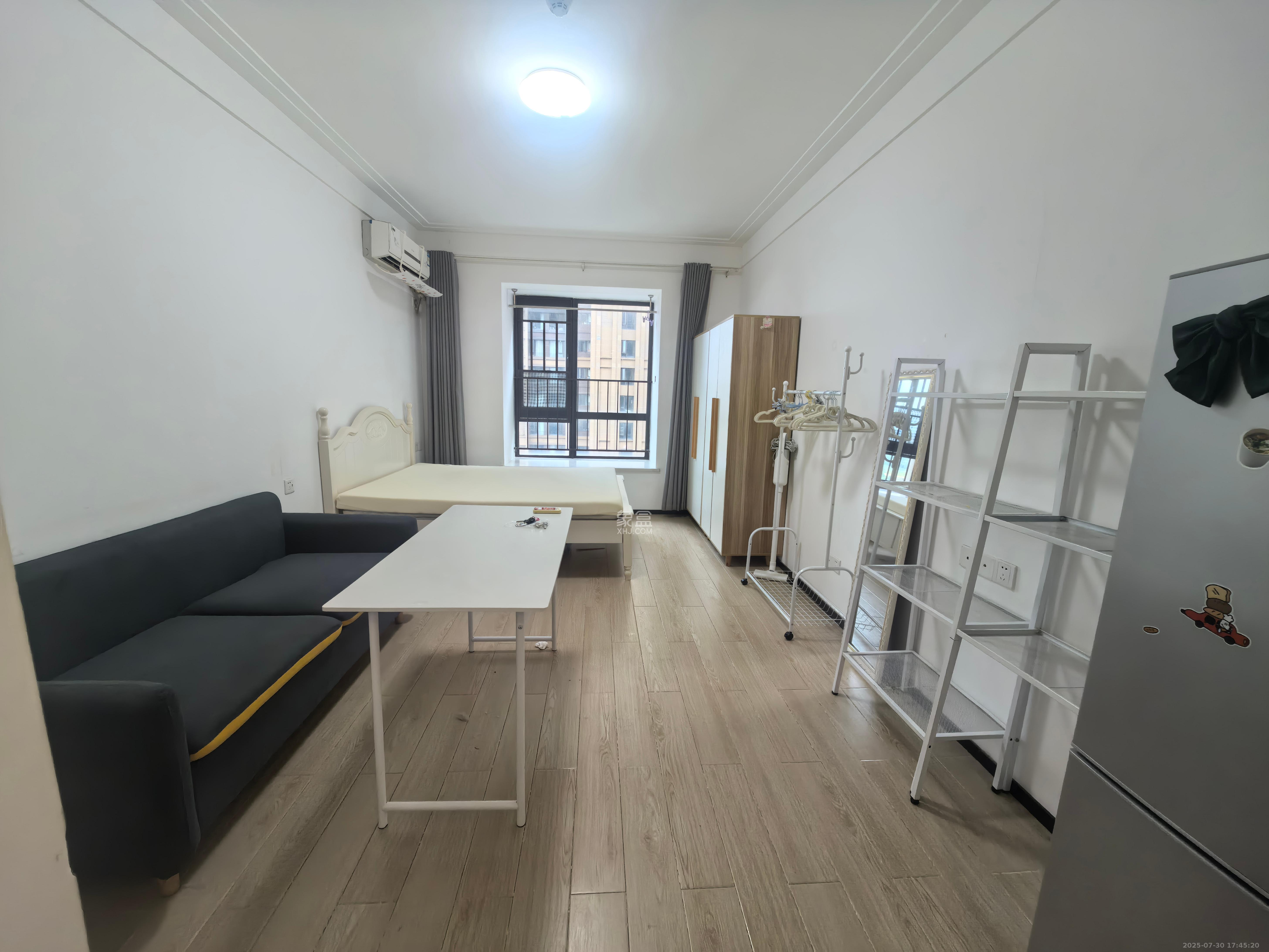 中海国际二期  1室1厅1卫    1000.0元/月室内图