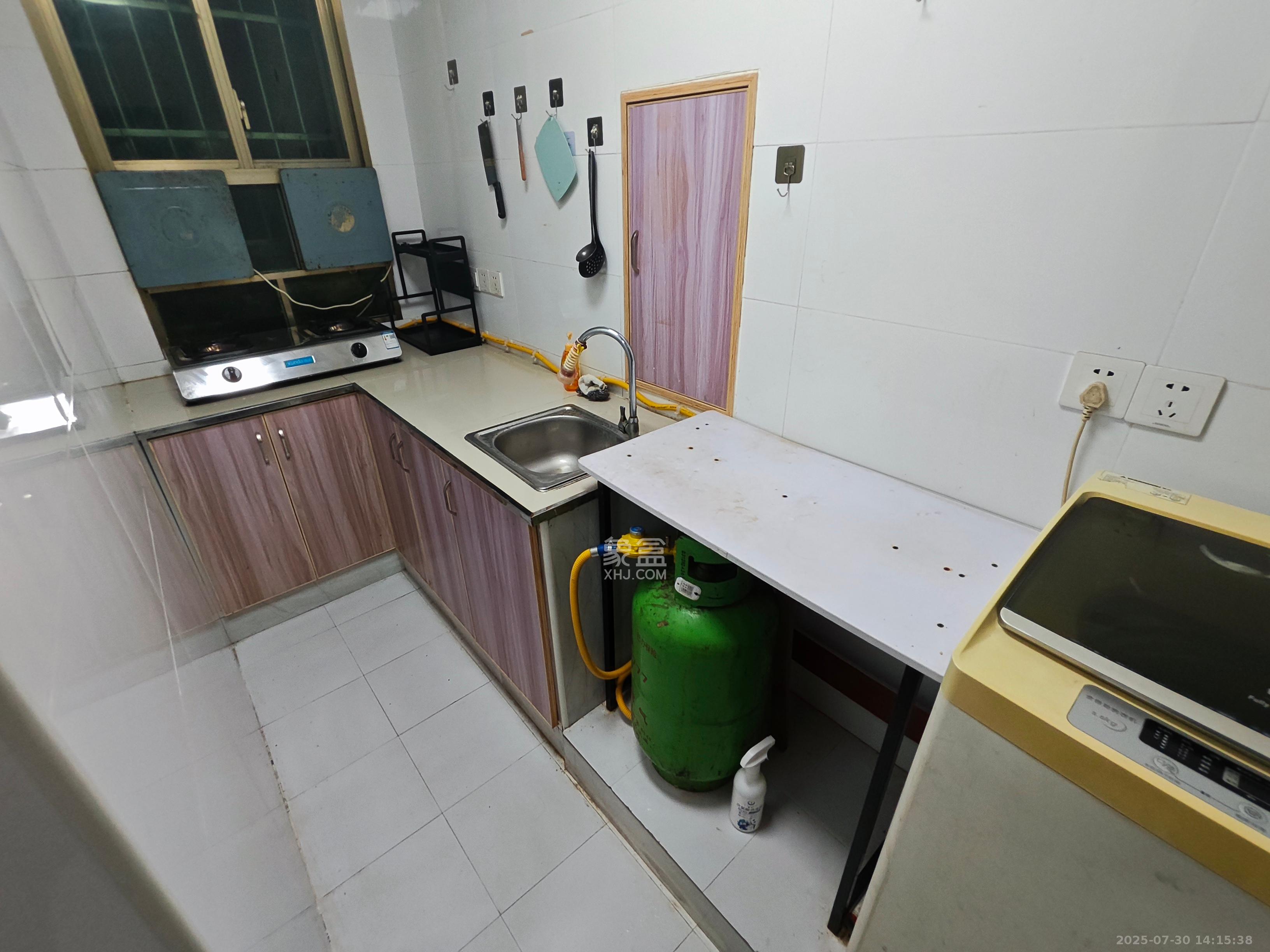 裕南街散盘 1室0厅0卫 1100.0元/月 裕南街散盘 1室0厅0卫 1100.0元/月室内图