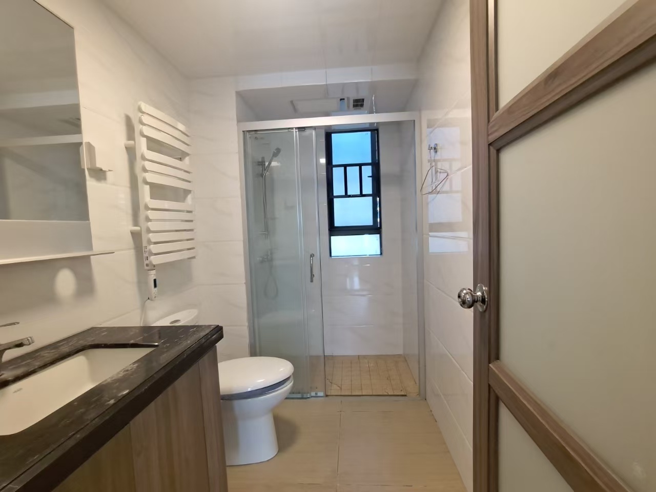 碧桂园梓山府 3室2厅2卫 2000.0元/月 碧桂园梓山府 3室2厅2卫 2000.0元/月室内图