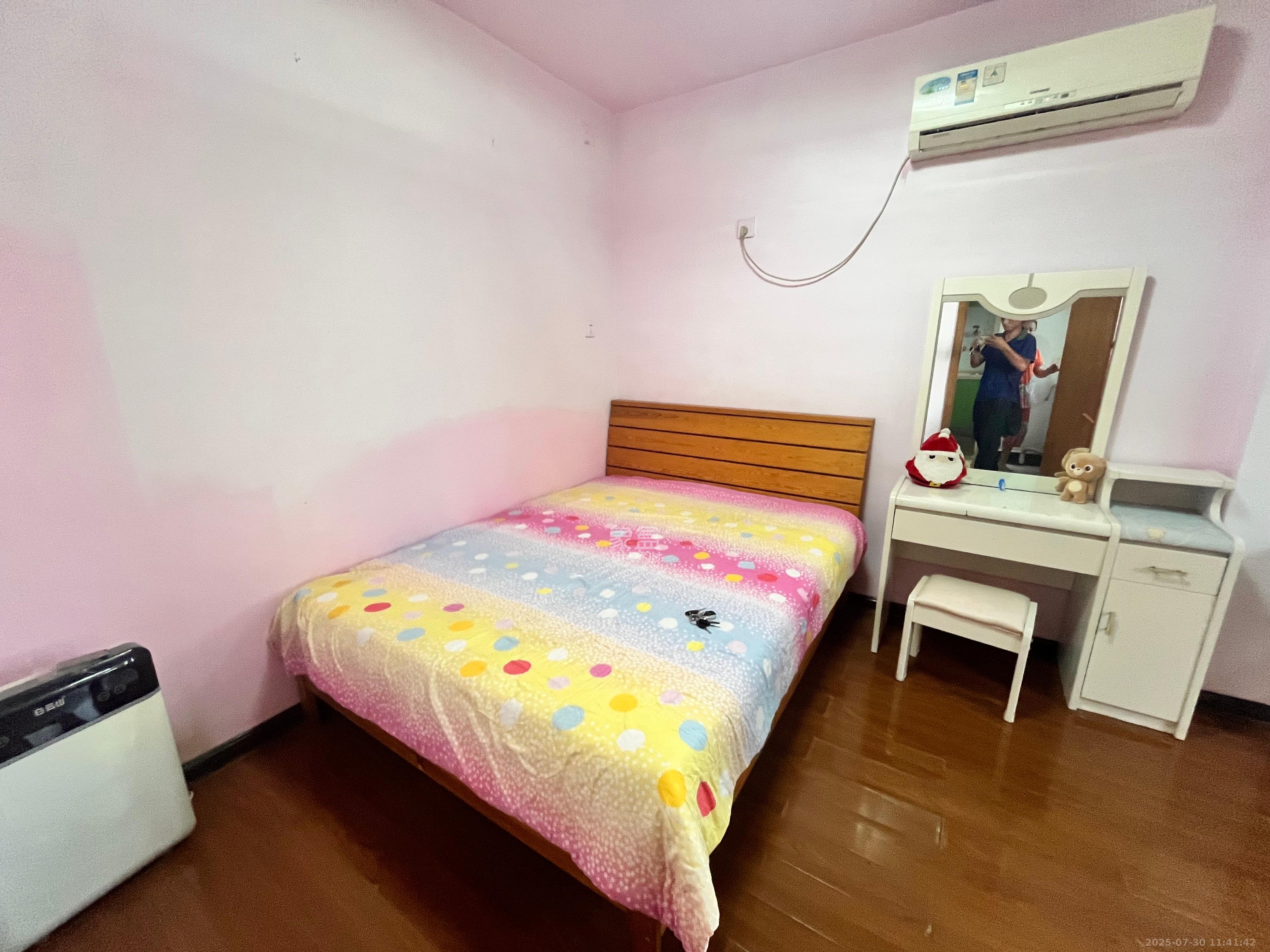 振业小区  1室1厅1卫    1500.0元/月室内图