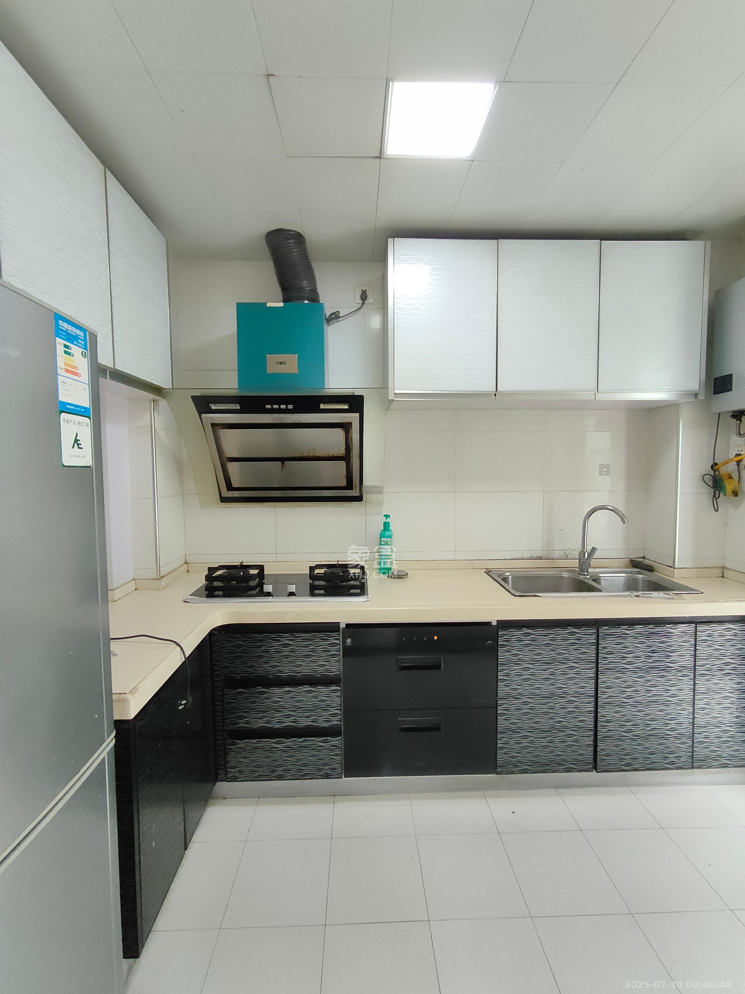 长房时代城 2室2厅1卫 2500.0元/月 长房时代城 2室2厅1卫 2500.0元/月室内图