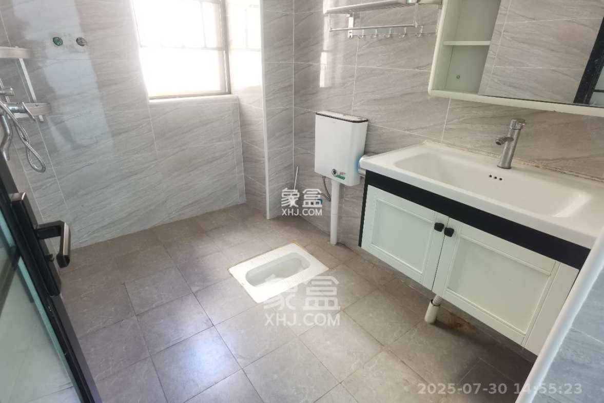 江山帝景雅典 2室2厅2卫 2300.0元/月 江山帝景雅典 2室2厅2卫 2300.0元/月室内图