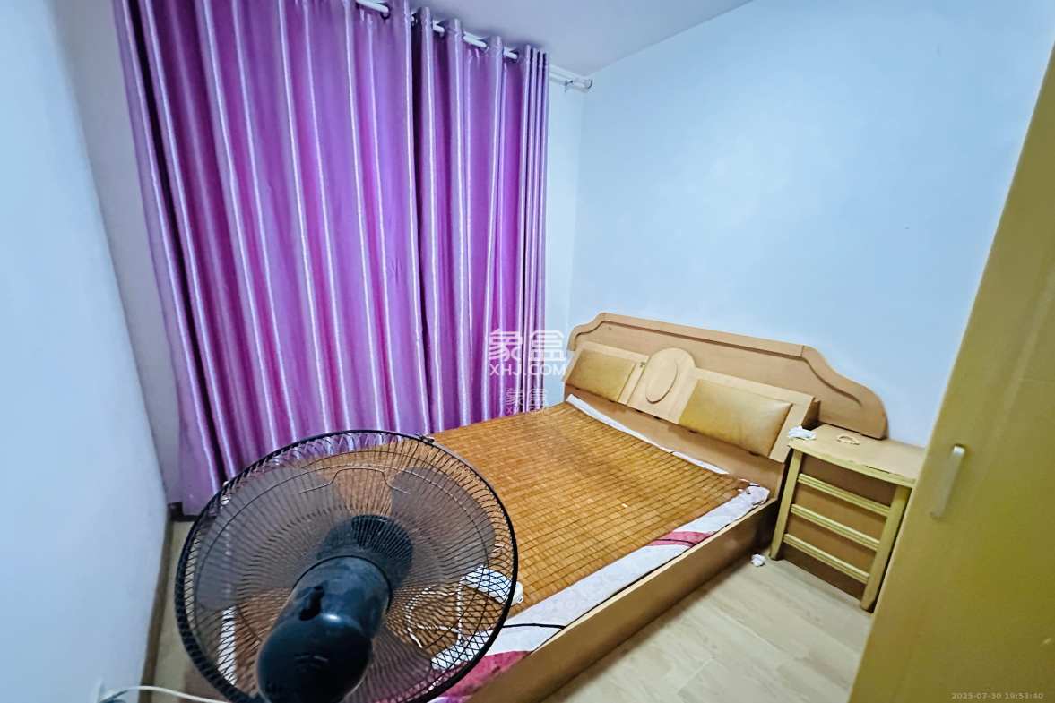 铝厂宿舍  2室1厅1卫    1000.0元/月 铝厂宿舍  2室1厅1卫    1000.0元/月室内图