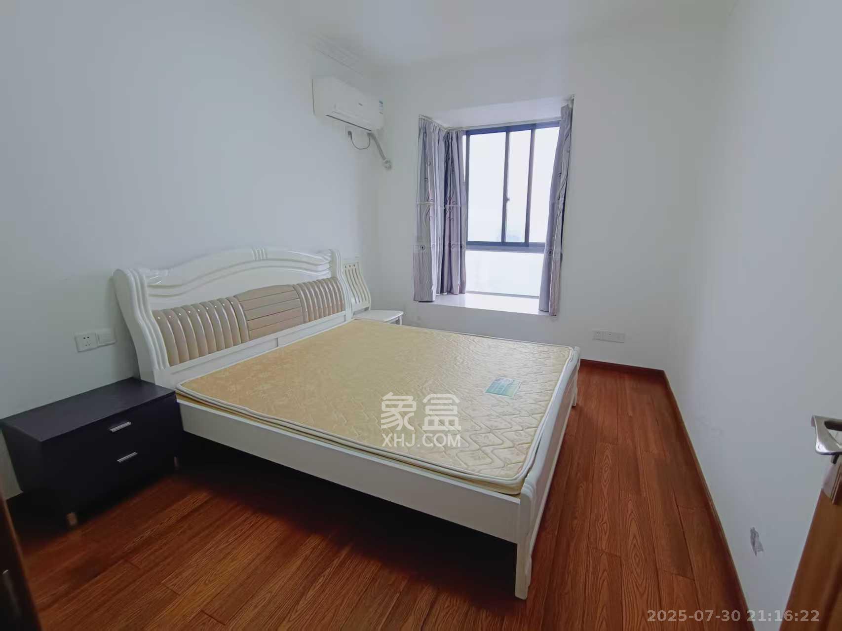 荣升家园（湘江熙岸）  2室2厅1卫   2300.00元/月室内图