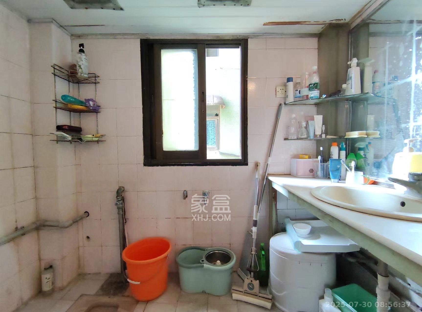 国立投资公司宿舍 2室1厅1卫 1600.0元/月 国立投资公司宿舍 2室1厅1卫 1600.0元/月室内图