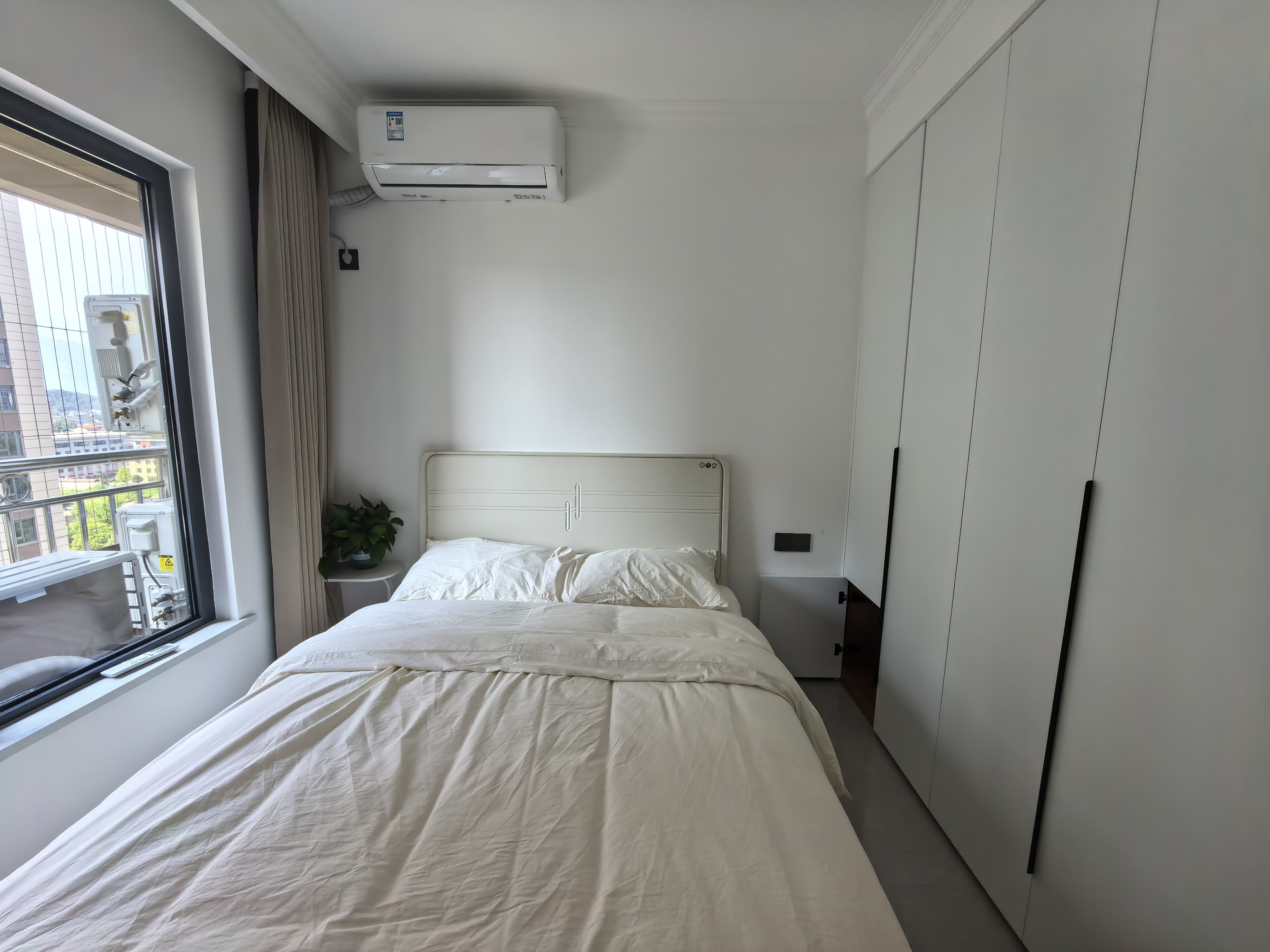 荣盛花语书苑  3室2厅1卫   2100.00元/月室内图