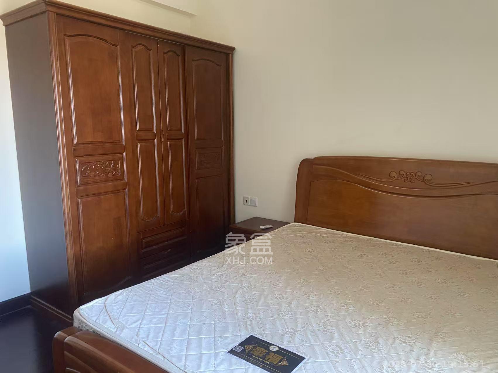 恒大华府 3室2厅1卫 2300.0元/月 恒大华府 3室2厅1卫 2300.0元/月室内图