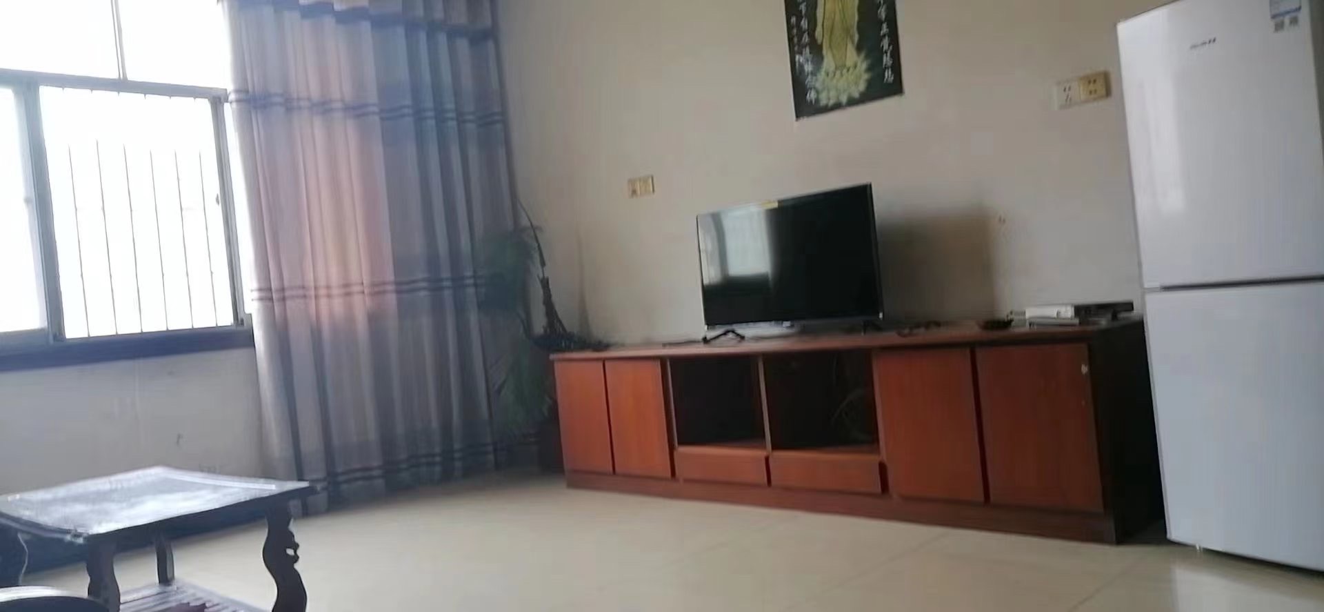 湘中园  2室2厅1卫    49.8万 湘中园  2室2厅1卫    49.8万客厅