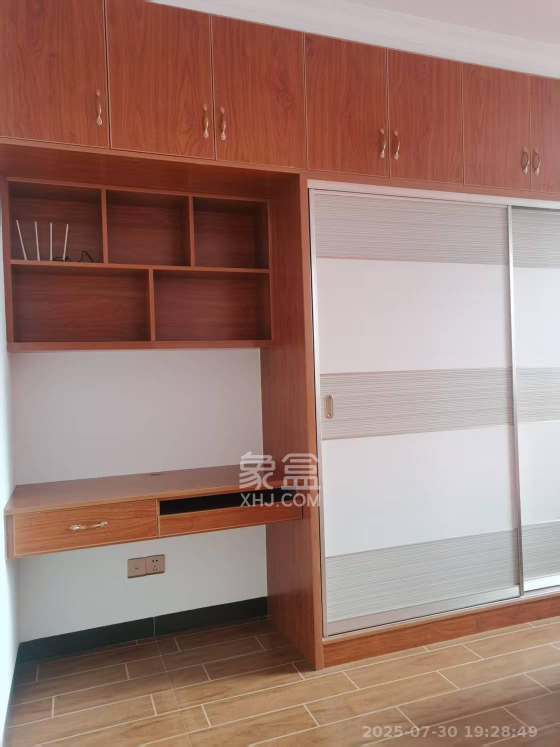 嘉顺苑  3室2厅2卫   2600.00元/月室内图