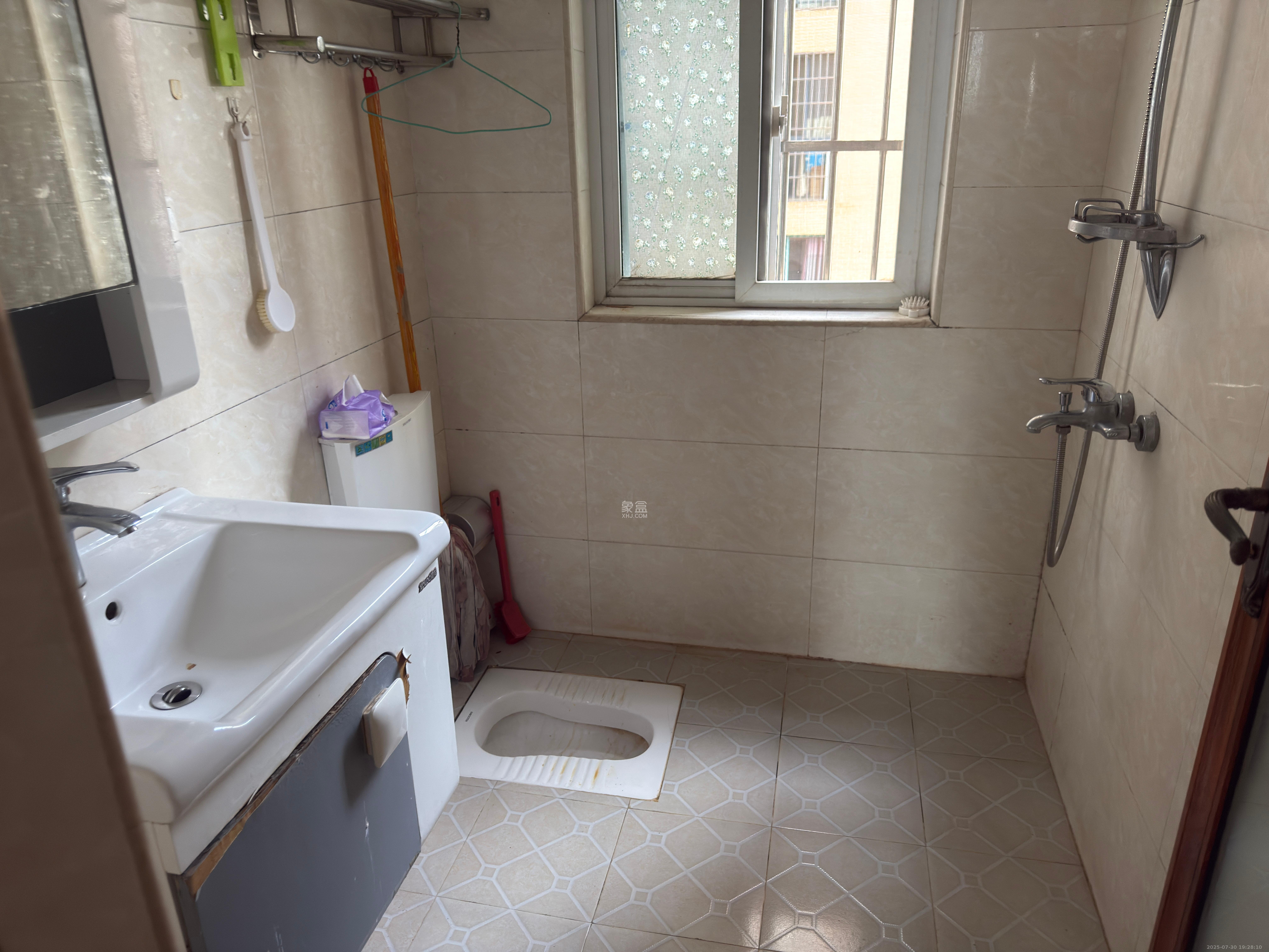 湘府十城(汇财御景湾新寓,汇财国际)  1室2厅1卫    2000.0元/月 湘府十城(汇财御景湾新寓,汇财国际)  1室2厅1卫    2000.0元/月