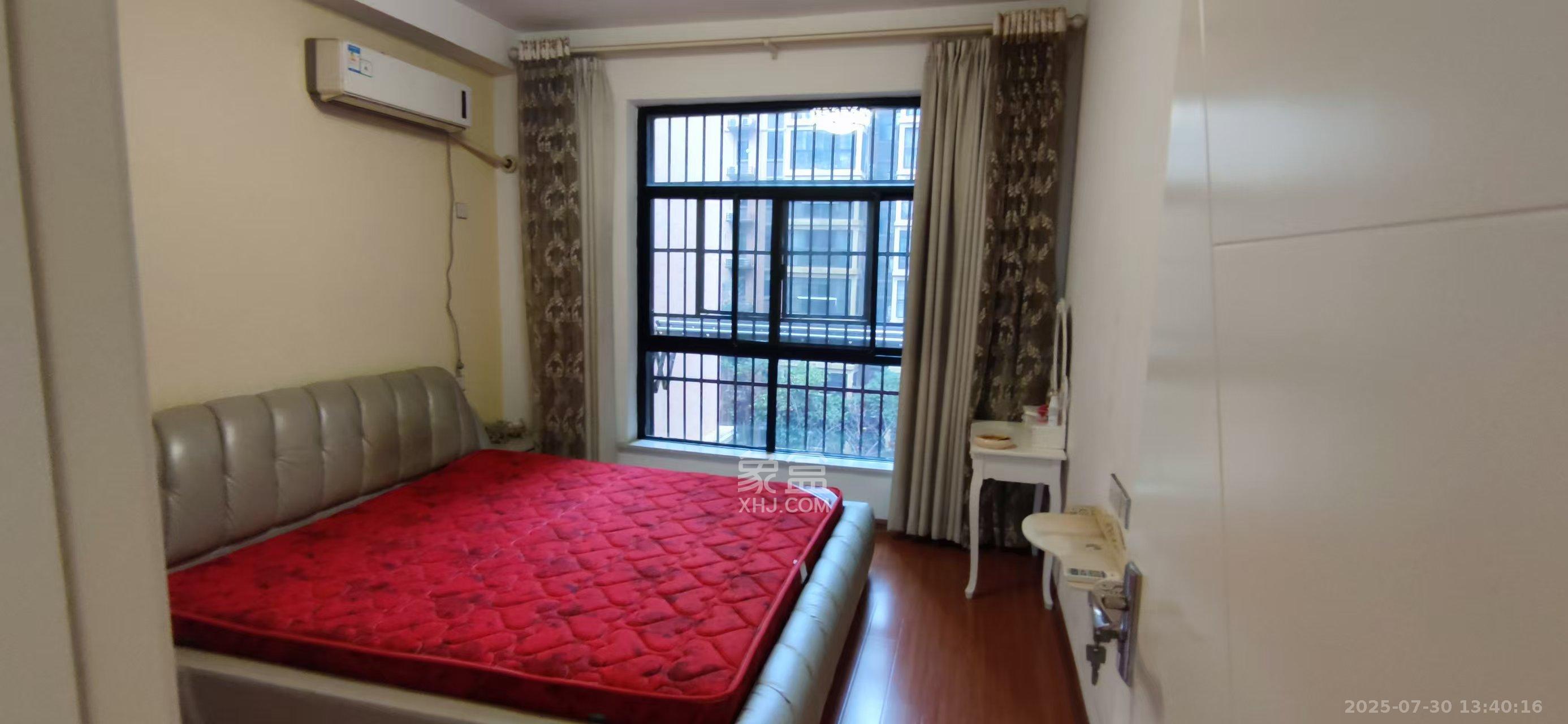 华雅花园  3室2厅1卫   1500.00元/月室内图