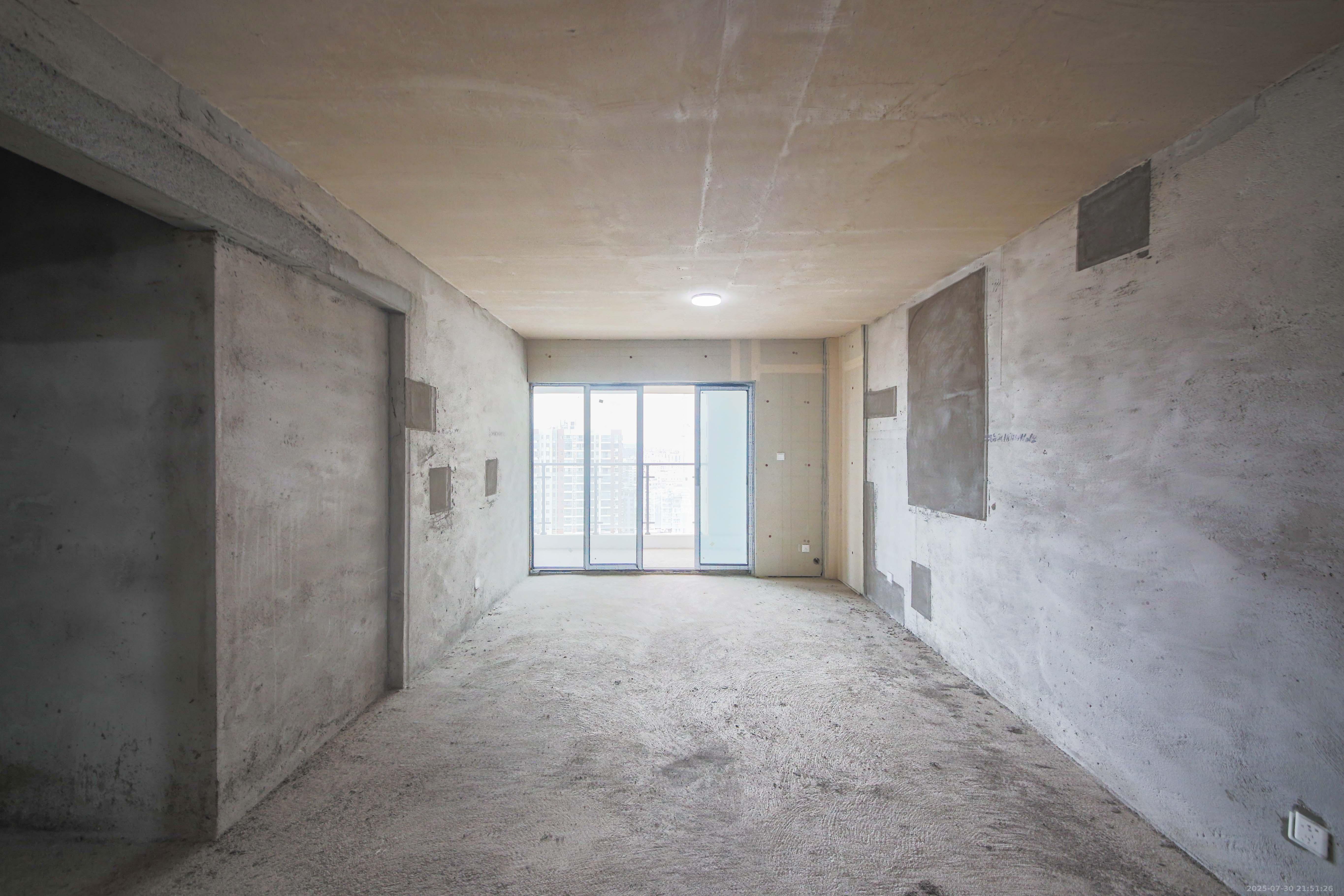 中煤和悦府  3室2厅1卫    140.0万客厅