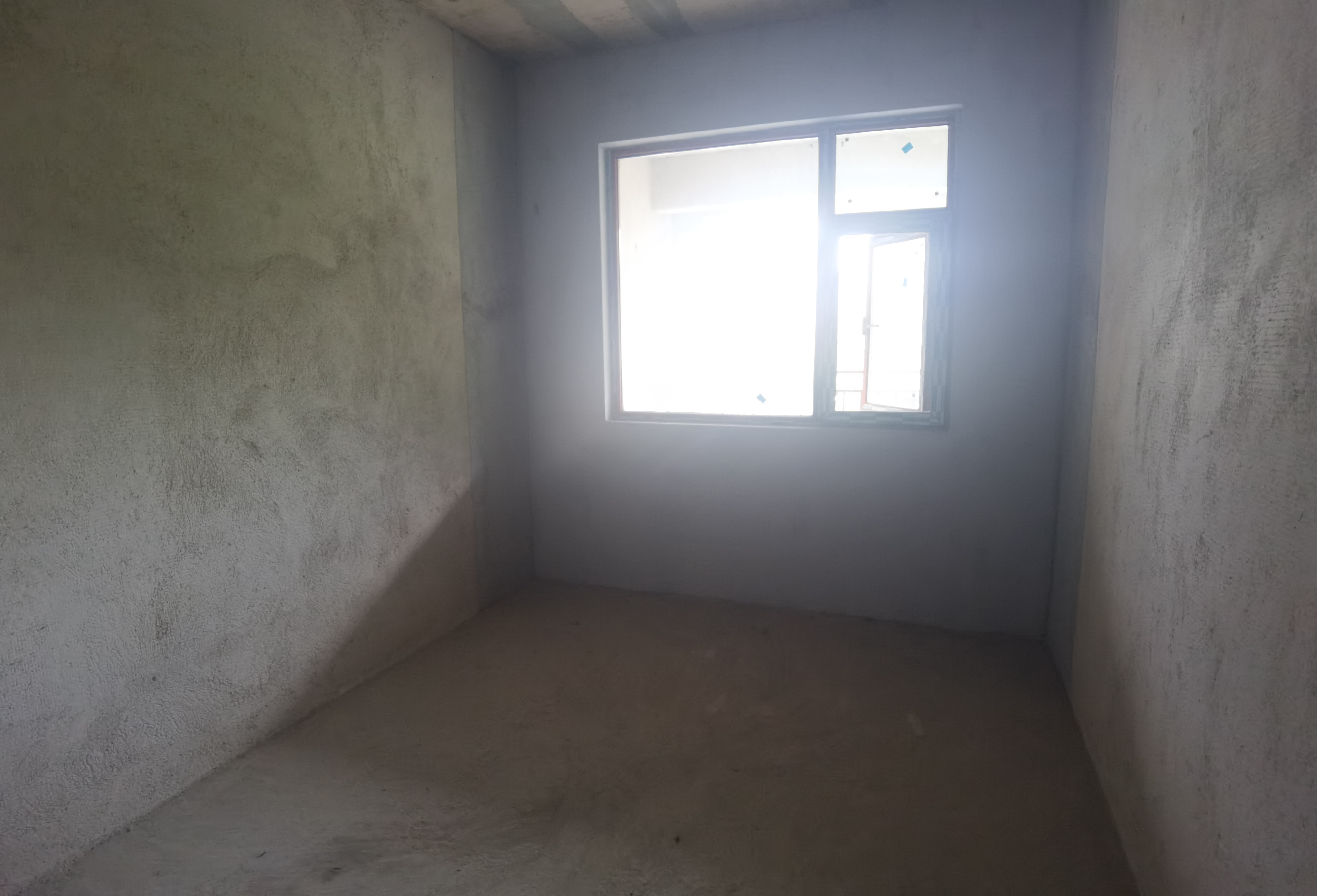 中甸.龙雲台  4室2厅2卫    83.8万客厅