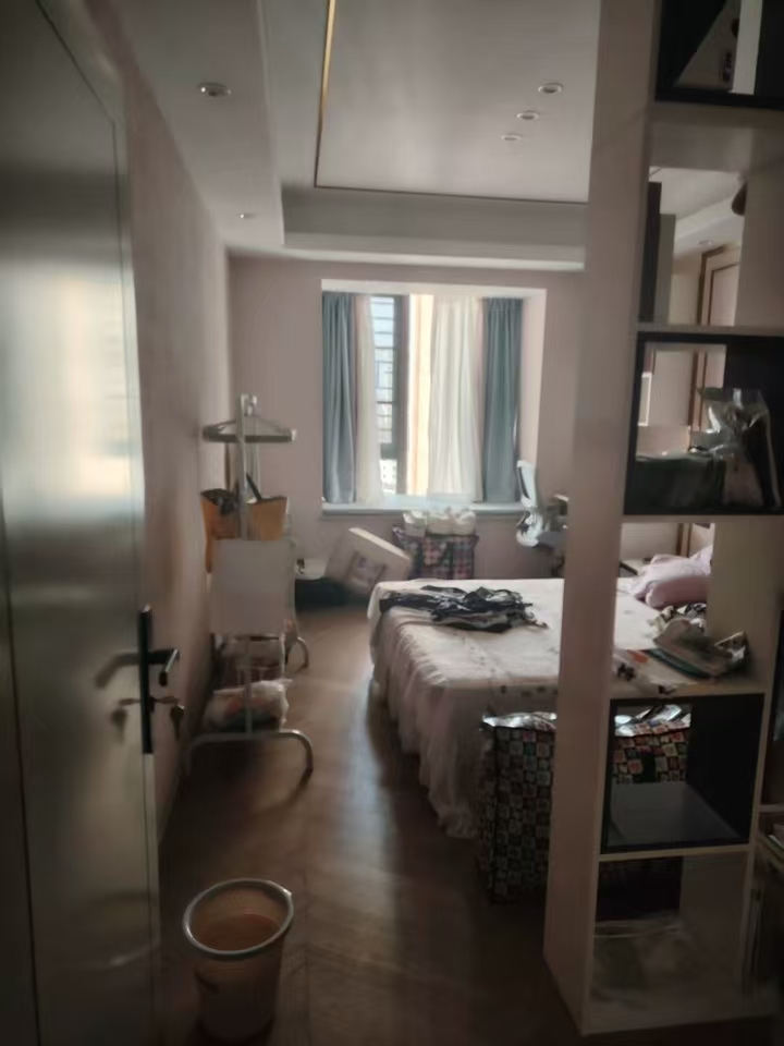 海航豪庭南苑 5室2厅3卫 597.01万 海航豪庭南苑 5室2厅3卫 597.01万室内图