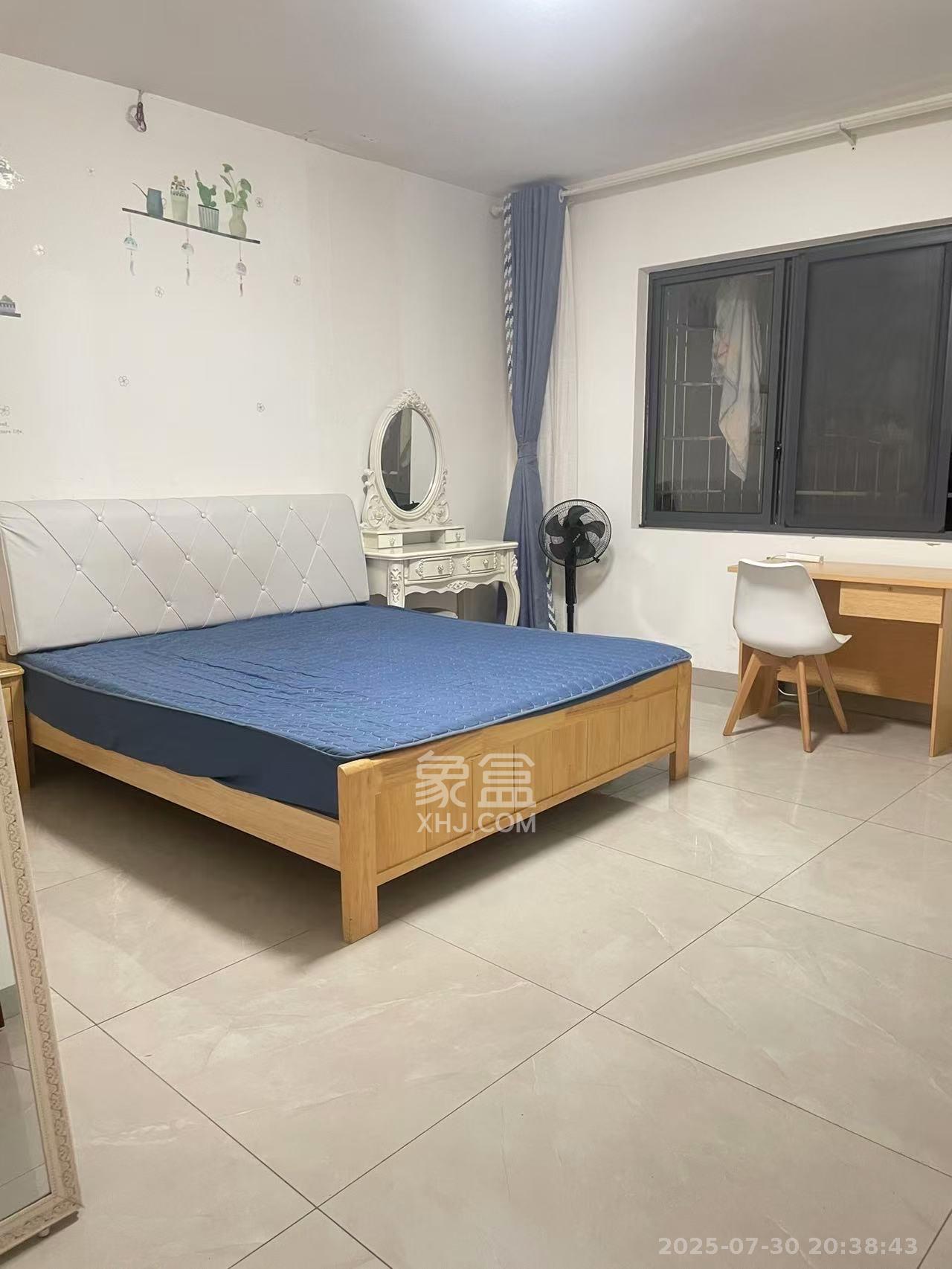 湘府名邸(同力家园) 4室0厅0卫 2800.0元/月 湘府名邸(同力家园) 4室0厅0卫 2800.0元/月室内图