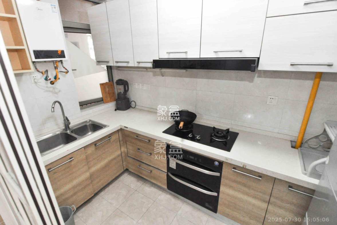 梅溪湖金茂悦(金悦雅苑) 3室2厅2卫 3300.0元/月 梅溪湖金茂悦(金悦雅苑) 3室2厅2卫 3300.0元/月室内图