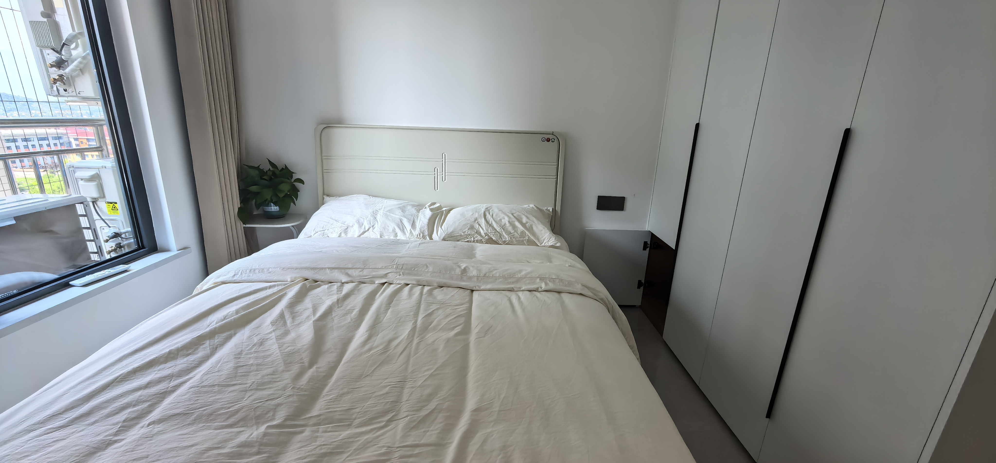 荣盛花语书苑 3室2厅1卫 2100.0元/月 荣盛花语书苑 3室2厅1卫 2100.0元/月室内图