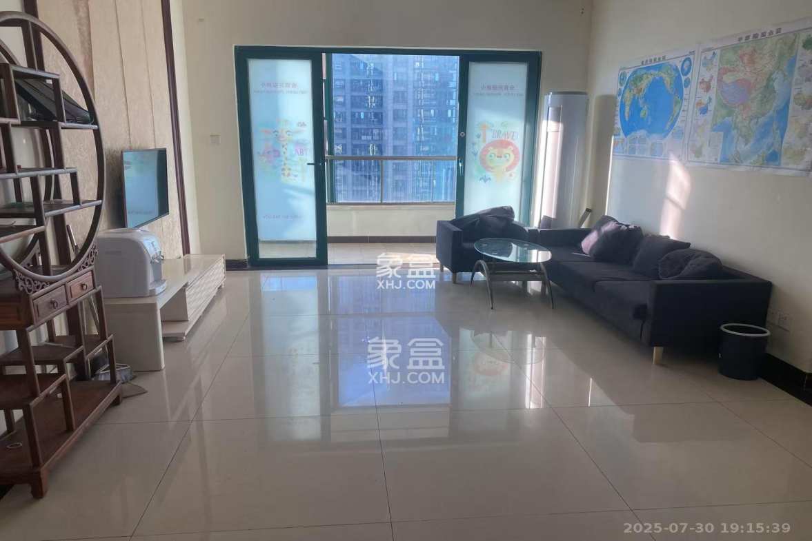 恒大华府 3室2厅1卫 2300.0元/月 恒大华府 3室2厅1卫 2300.0元/月室内图