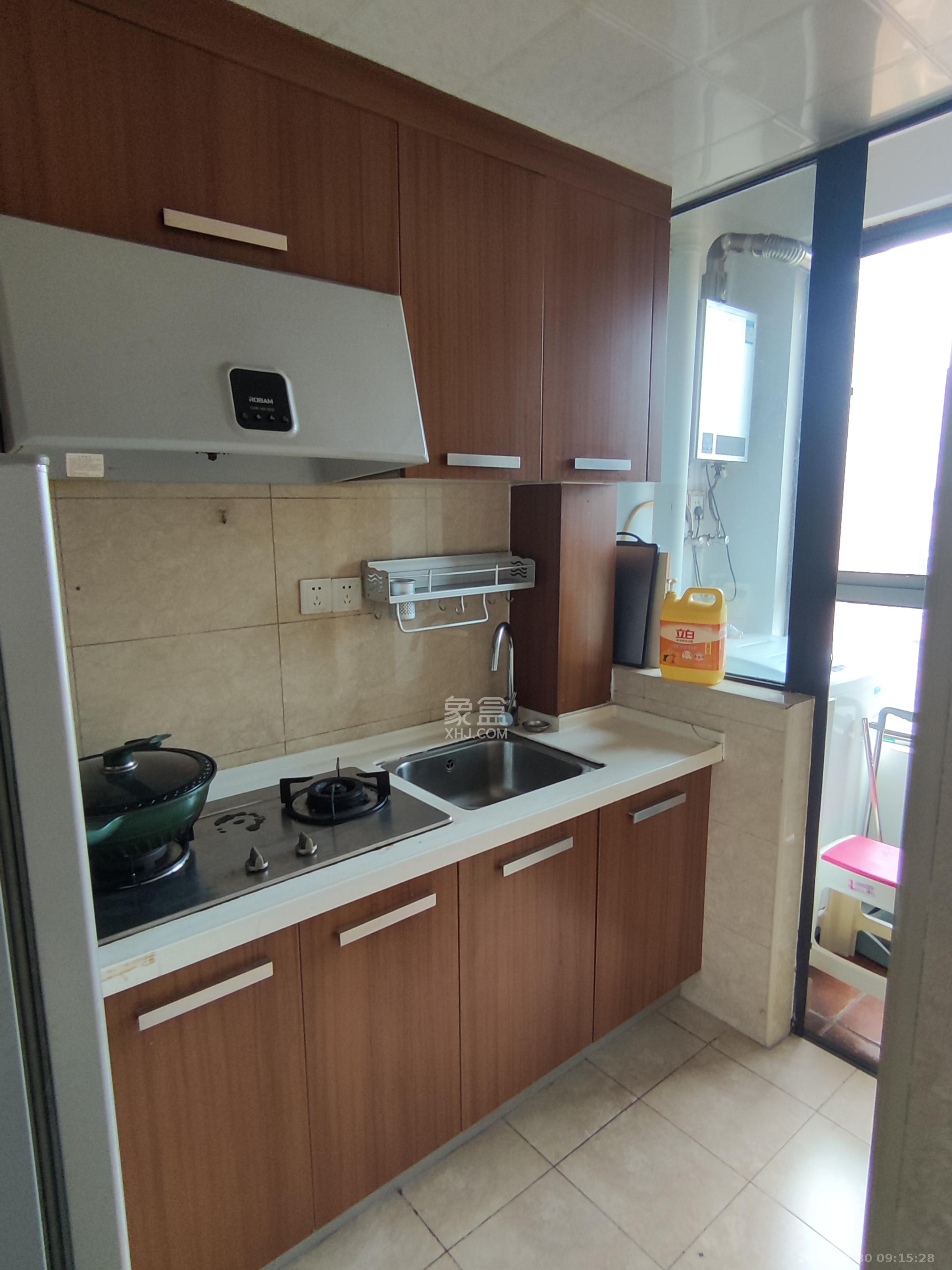 中信凯旋蓝岸(中信新城三期)  1室0厅1卫    1300.0元/月 中信凯旋蓝岸(中信新城三期)  1室0厅1卫    1300.0元/月室内图