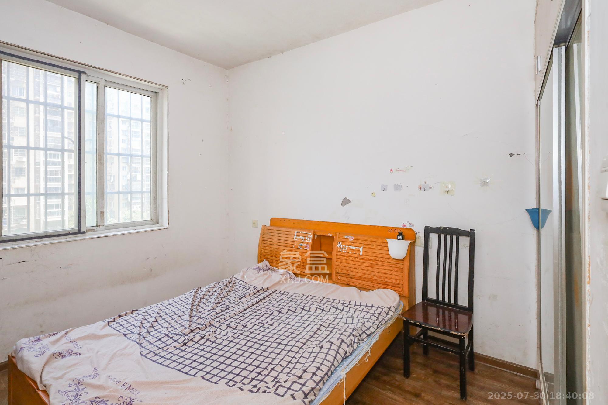 谷山庭院一期  3室2厅1卫    69.8万卧室