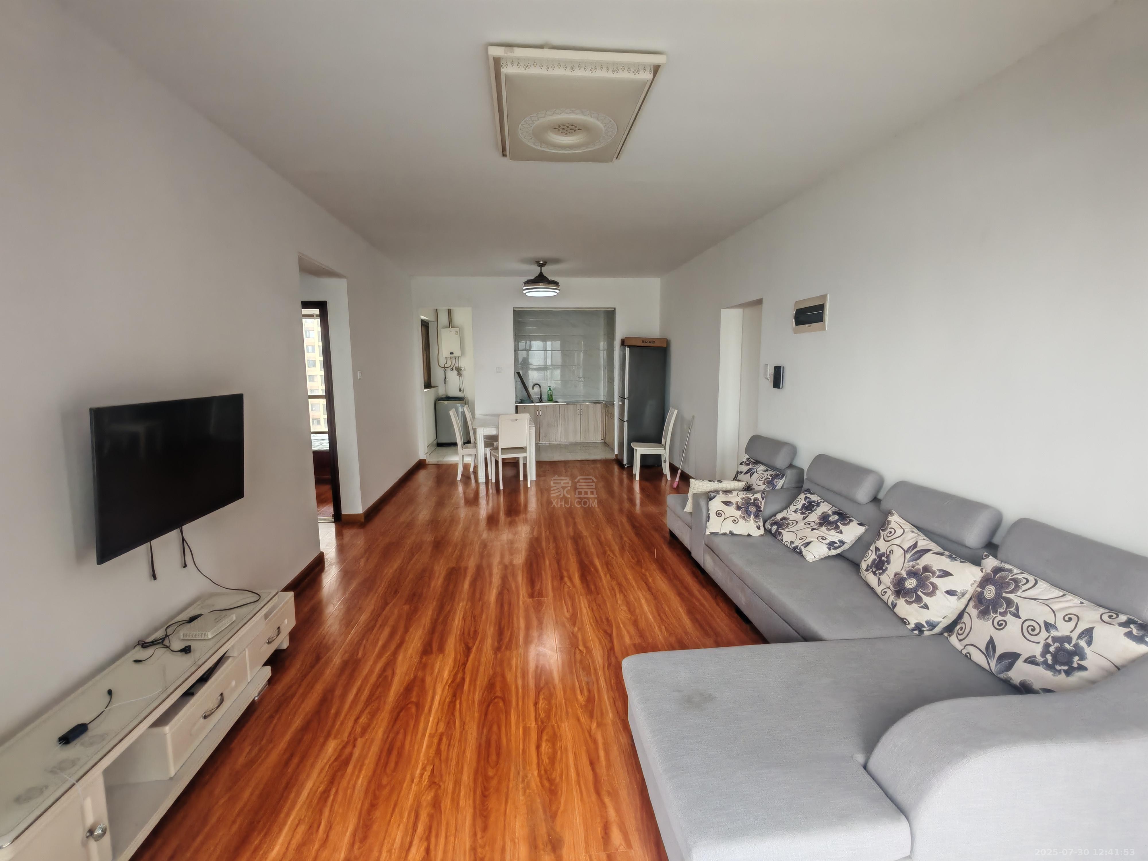 奥园广场 3室2厅2卫 2500.0元/月 奥园广场 3室2厅2卫 2500.0元/月室内图