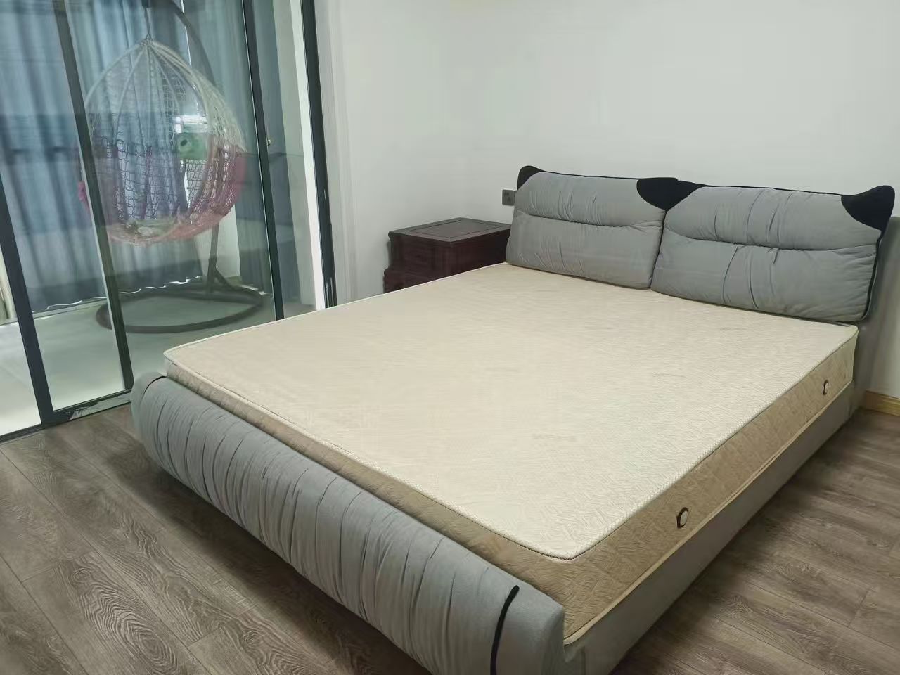 亿豪名园 1室0厅0卫 1800.0元/月 亿豪名园 1室0厅0卫 1800.0元/月室内图