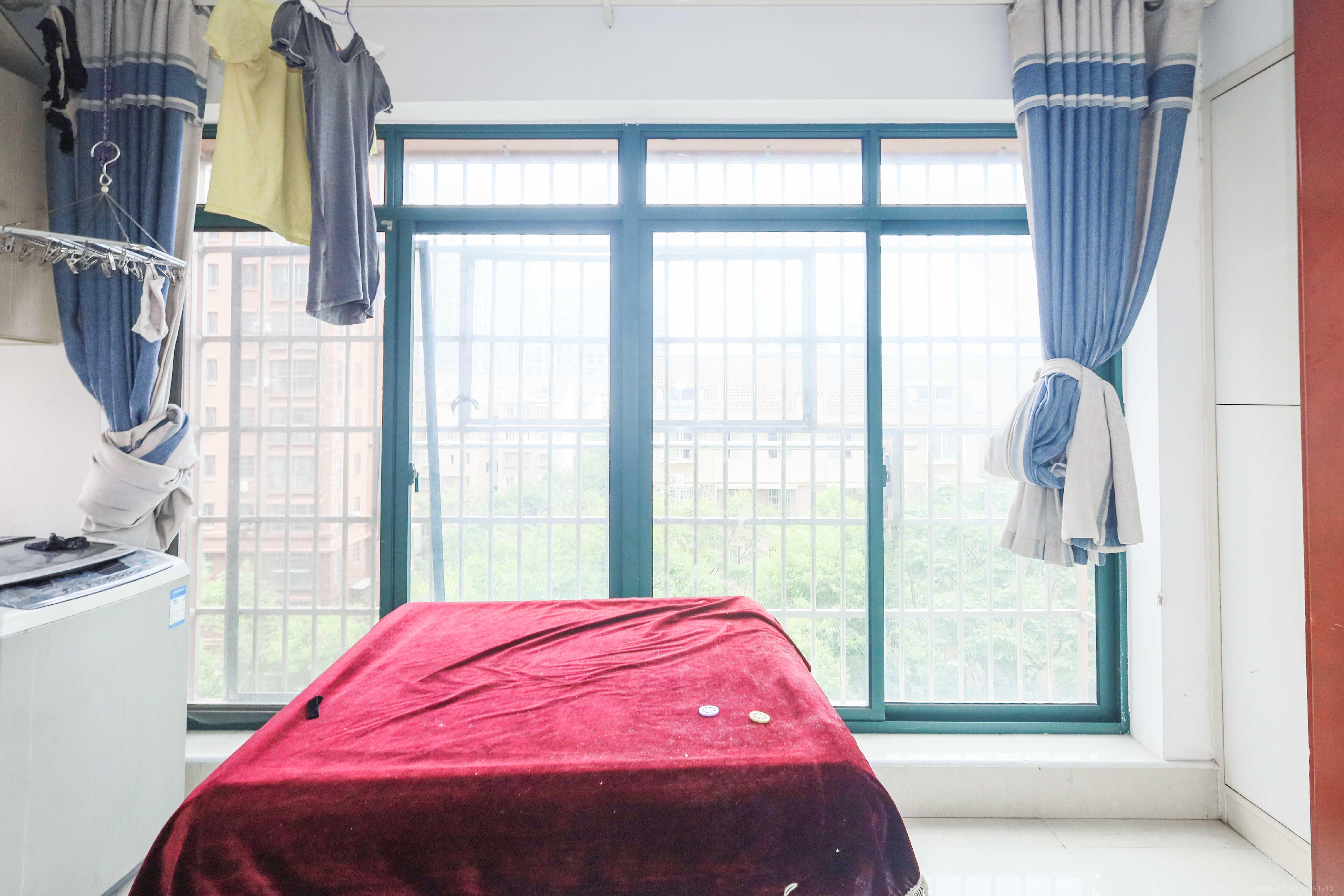 桔洲新苑(桔洲印象) 3室2厅1卫 73.0万 桔洲新苑(桔洲印象) 3室2厅1卫 73.0万阳台