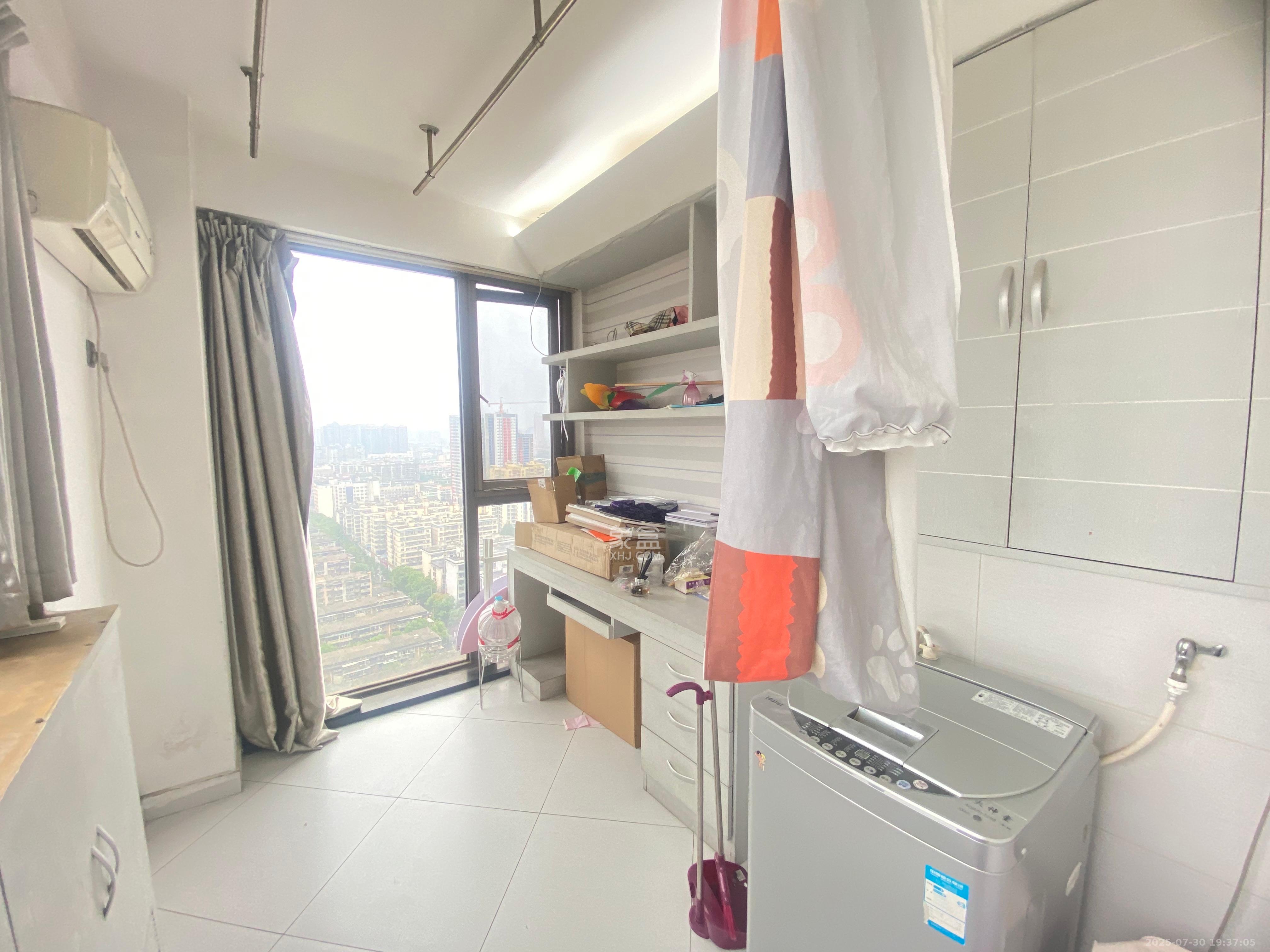 佳天瑞宁花园 1室1厅1卫 2000.0元/月 佳天瑞宁花园 1室1厅1卫 2000.0元/月室内图